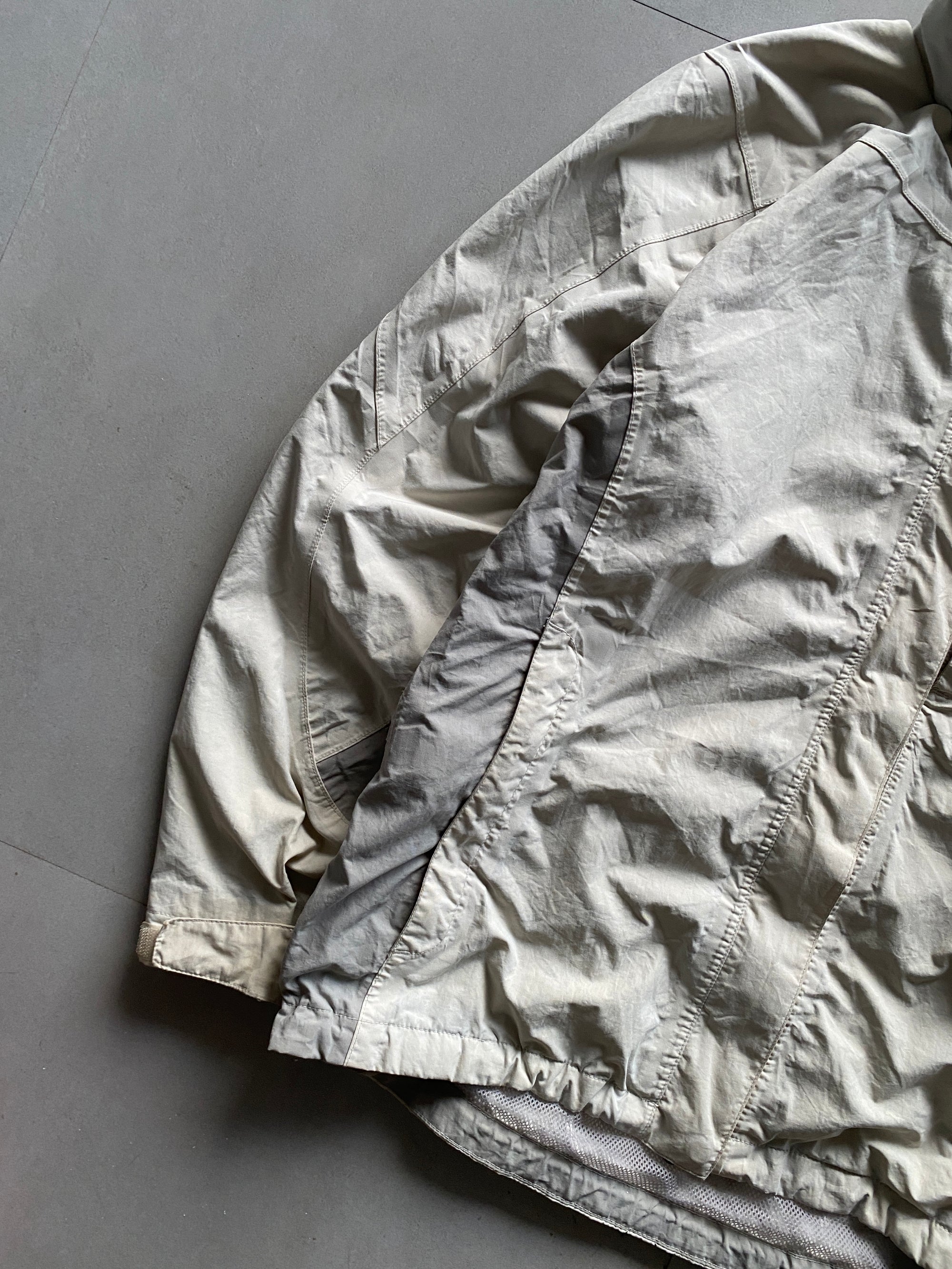 THE NORTH FACE HYVENT JACKET - L