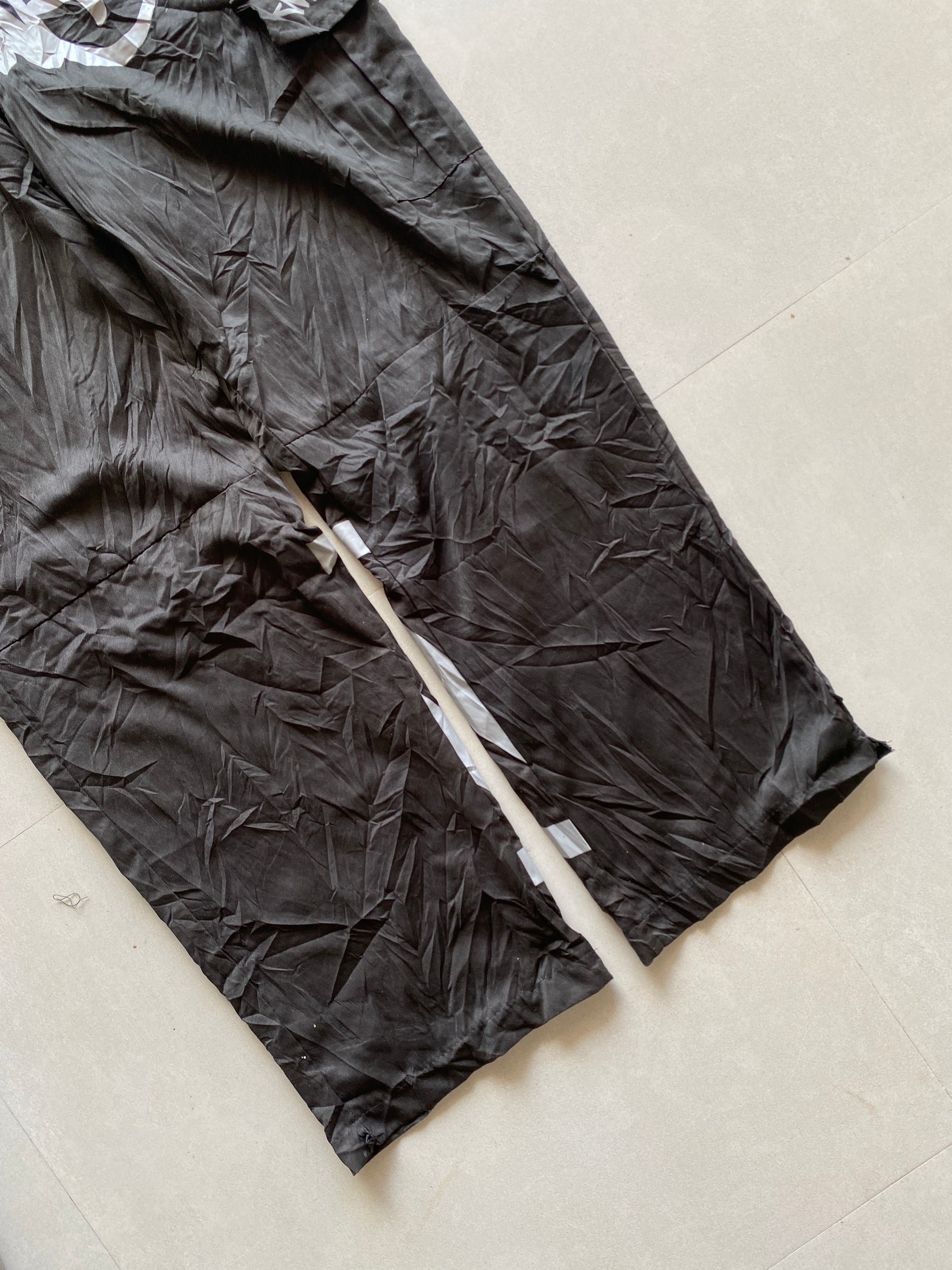 BAGGY PRINTED TRACK PANT - L