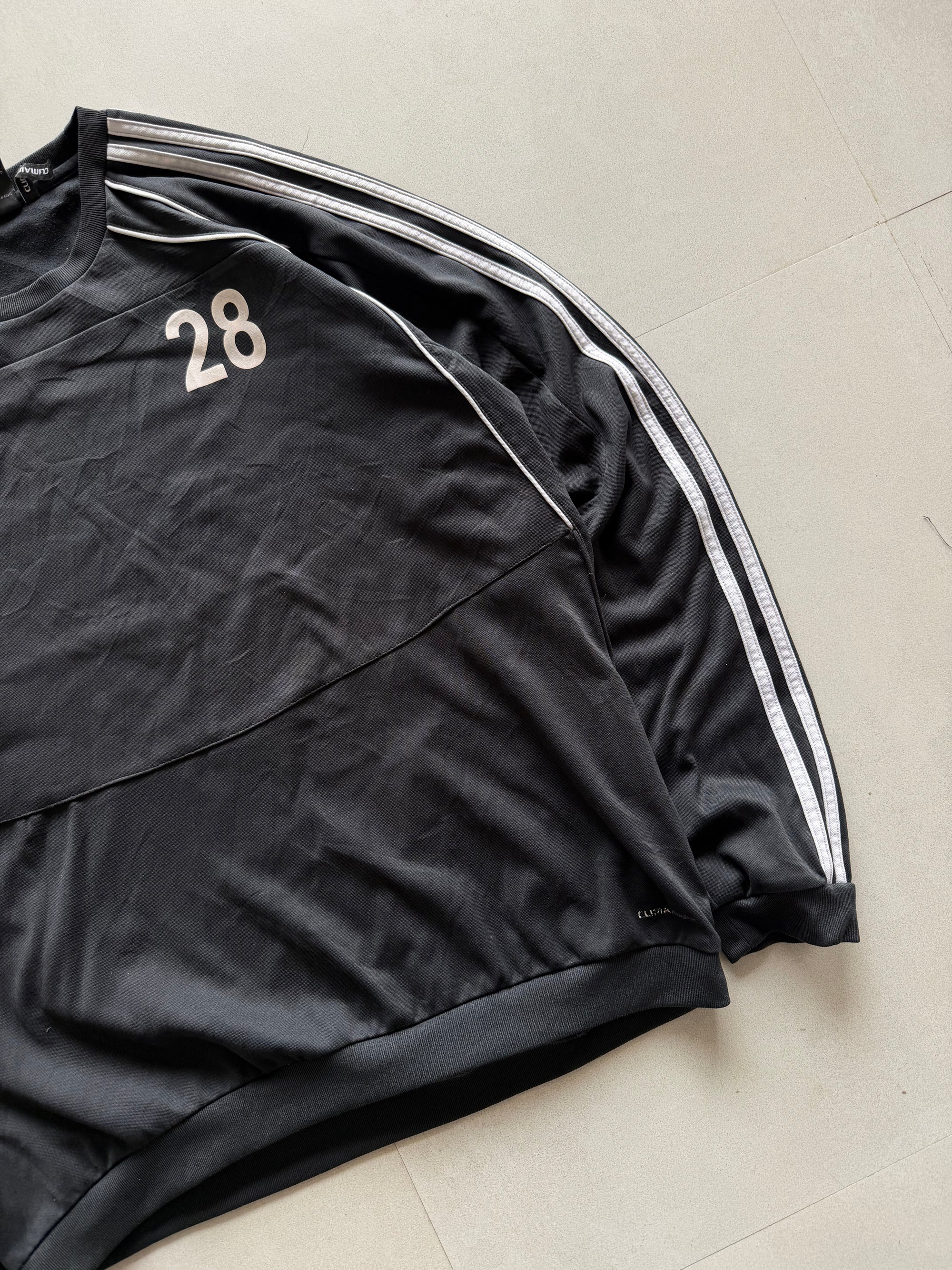 ADIDAS STRIPED PULL OVER - XL