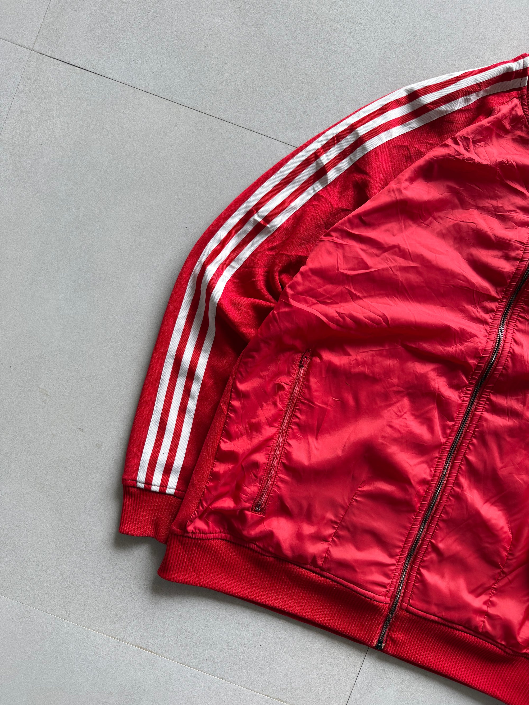 ADIDAS STRIPED JACKET - M