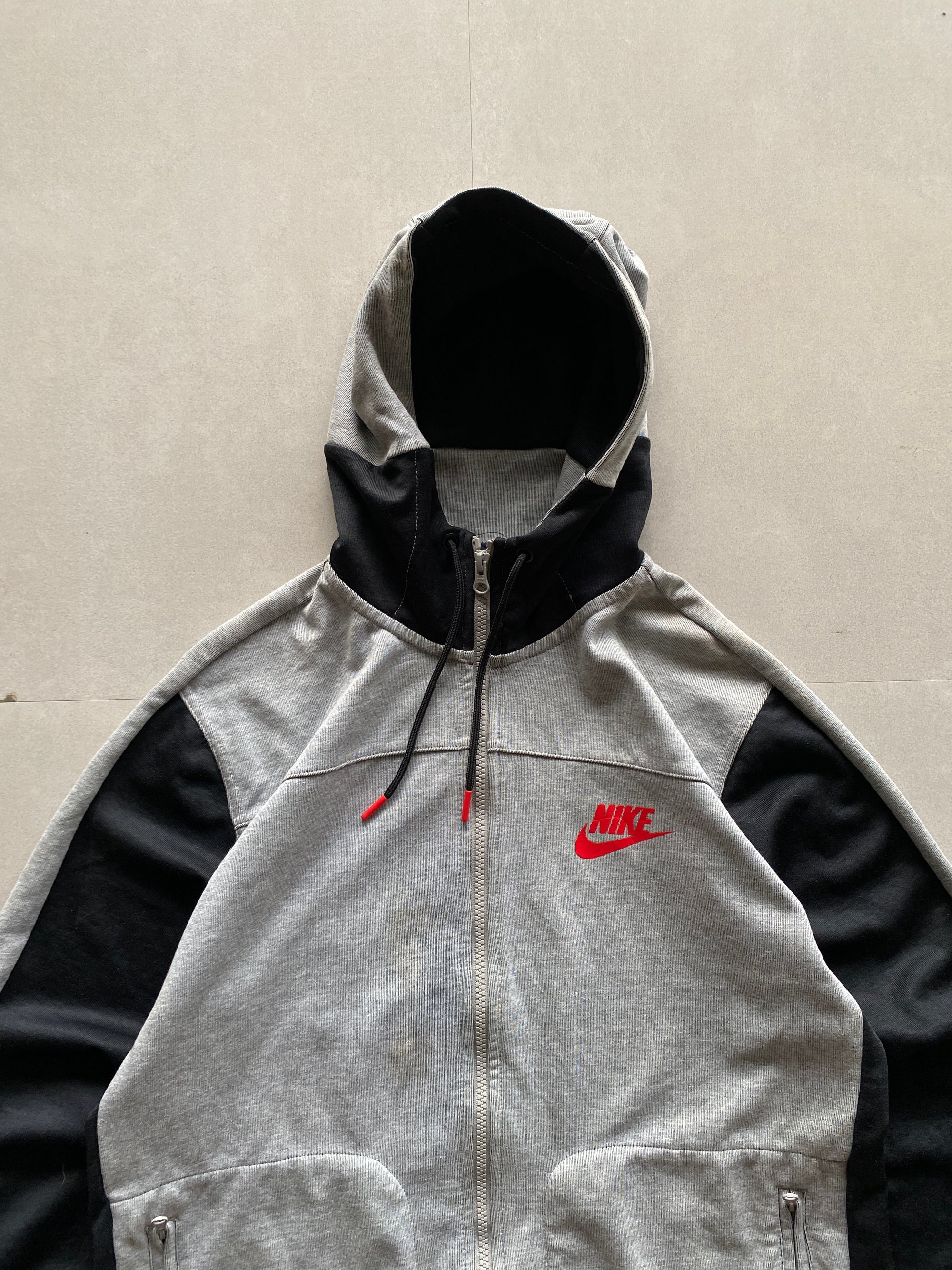 NIKE ZIPPER HOODIE - S