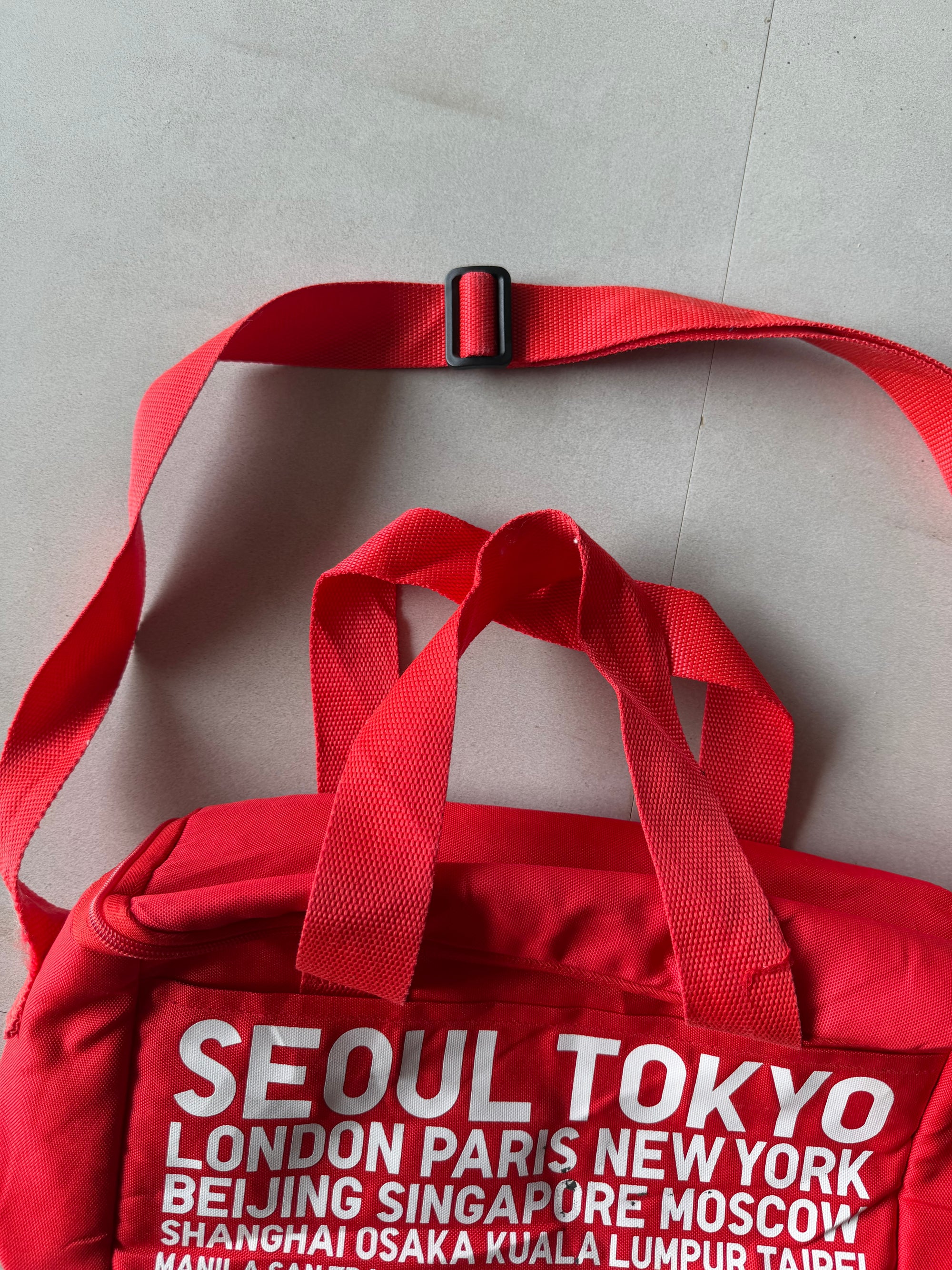 UNIQLO INTERNATIONAL THERMAL BAG