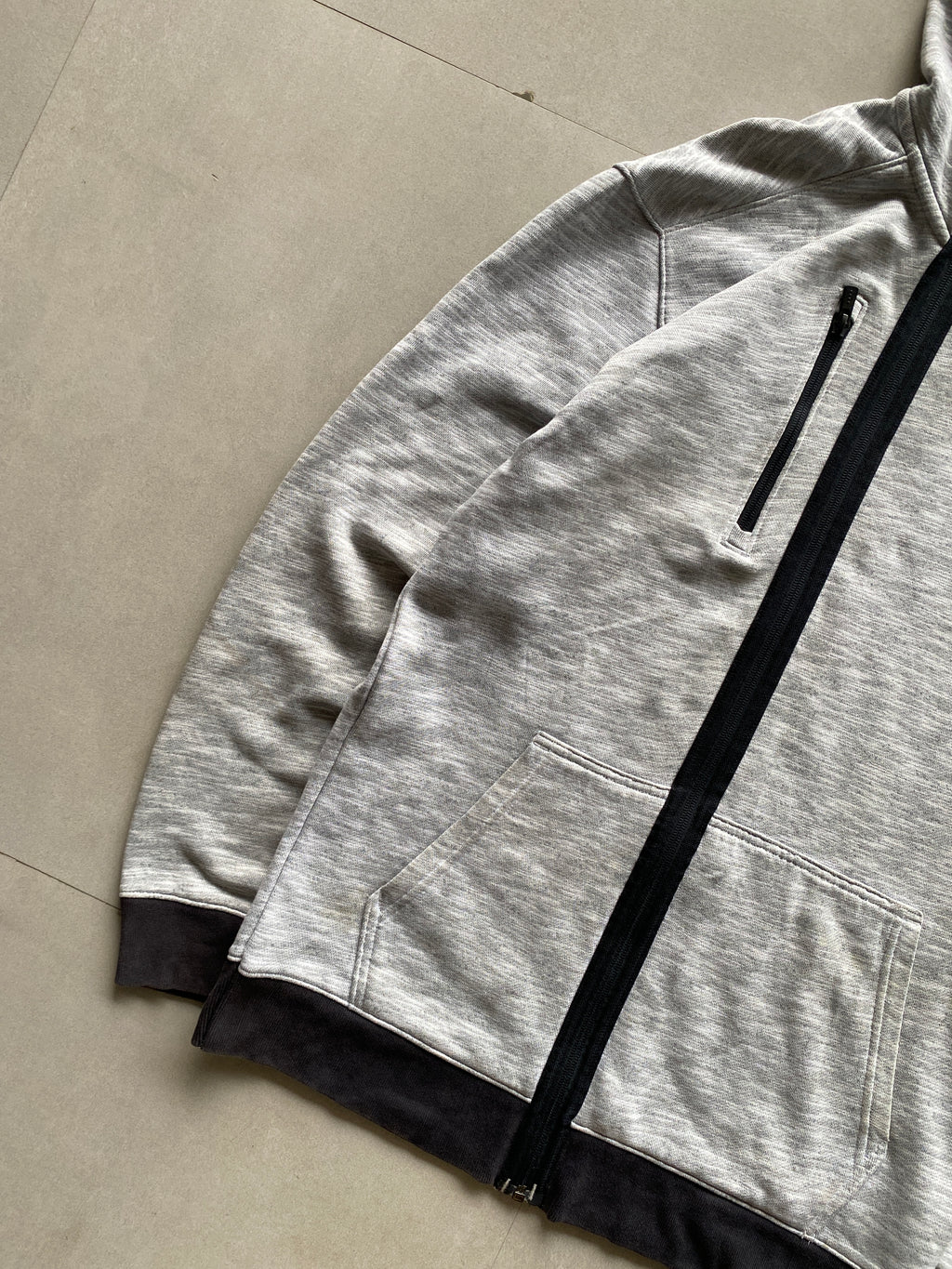 UNDER ARMOUR ZIPPER HOODIE - M