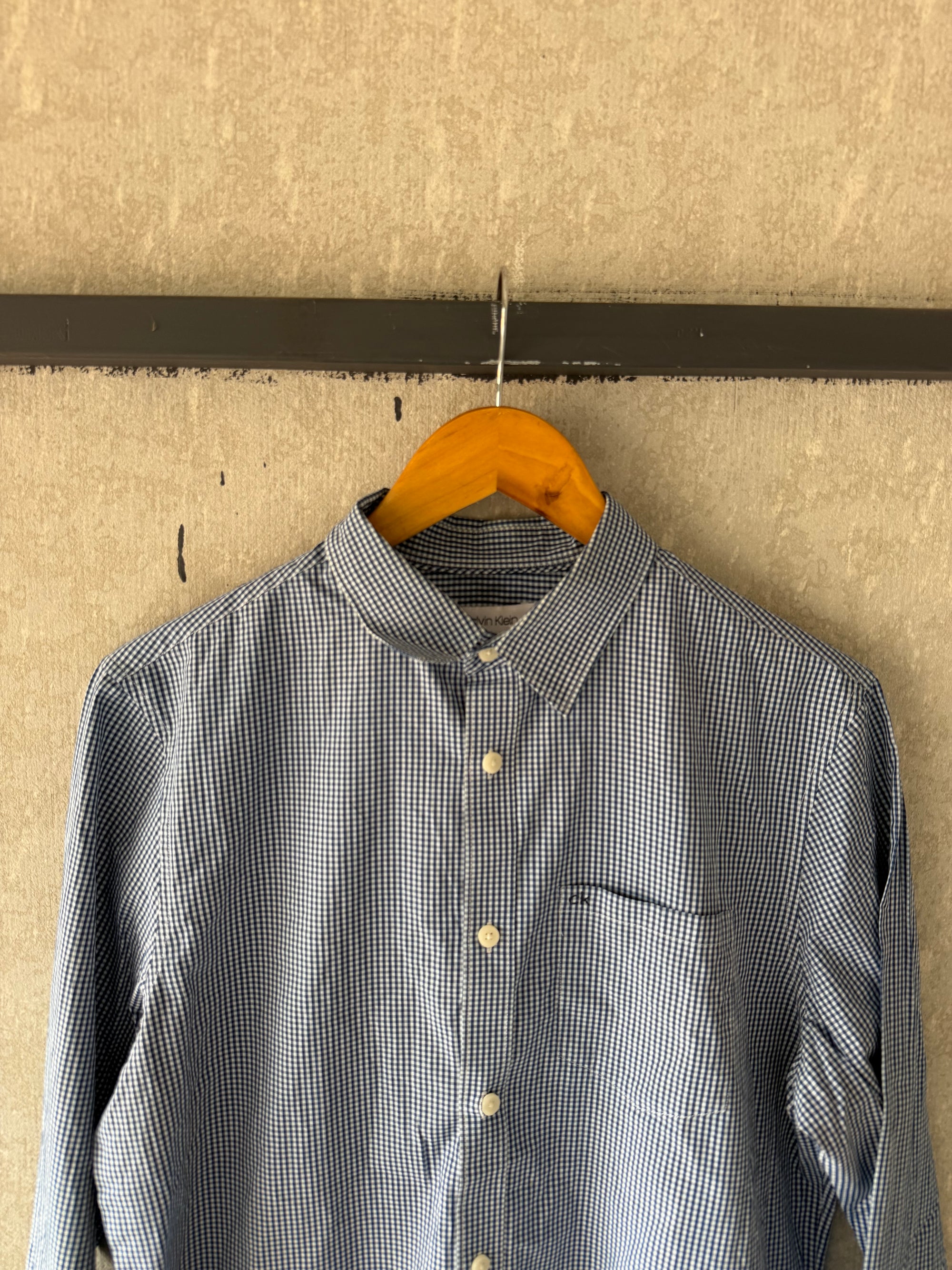 CALVIN KLIEN CHECKERD SHIRT ST197 - M