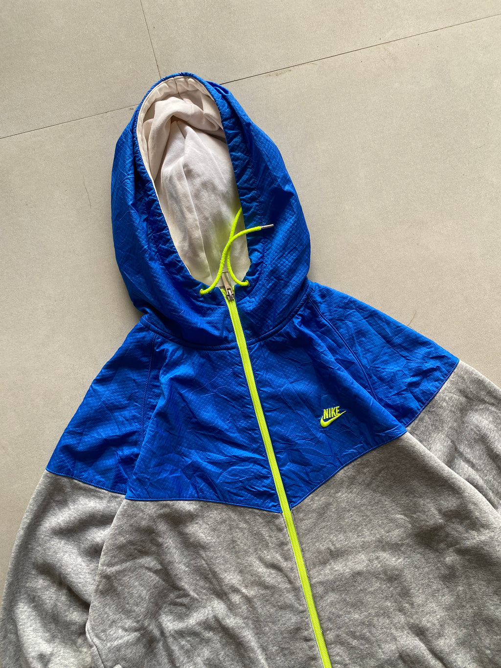 VINTAGE NIKE JACKET - M