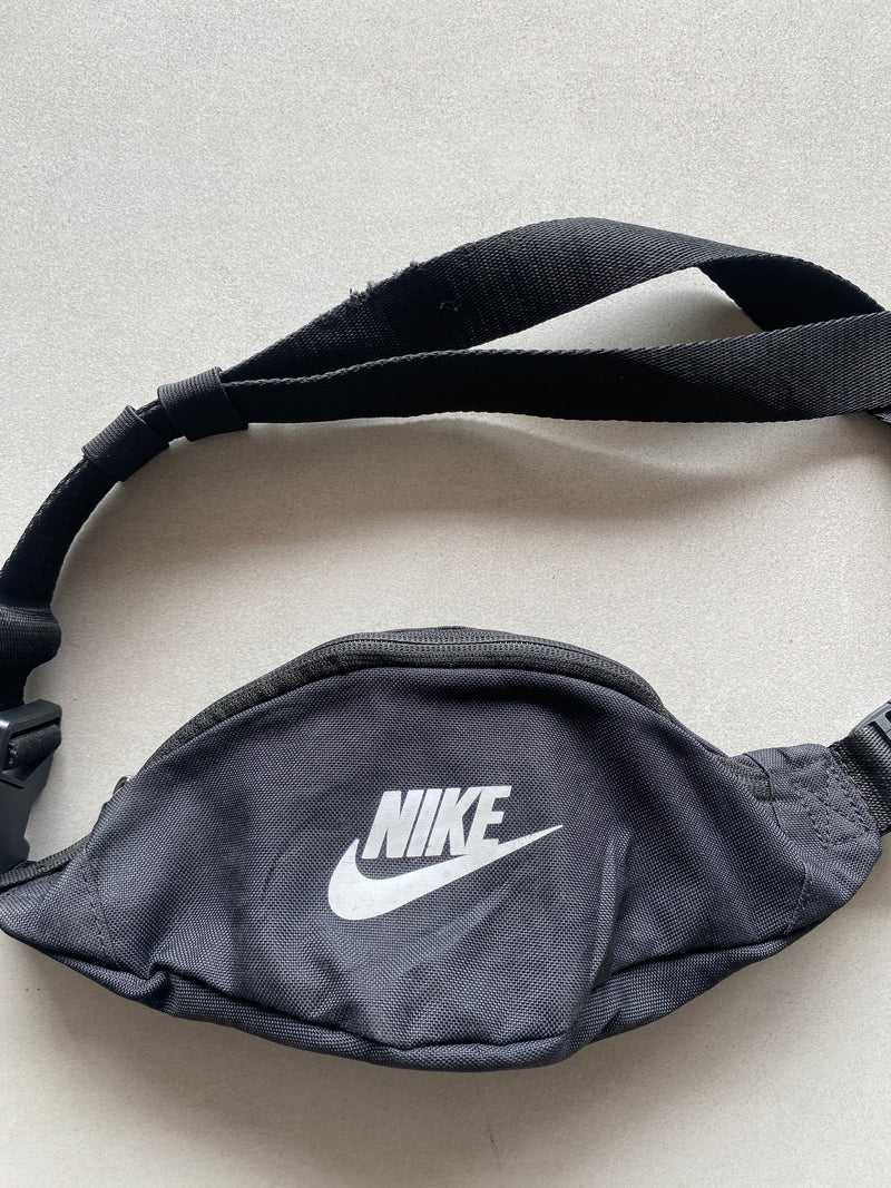 NIKE FANNY PACK