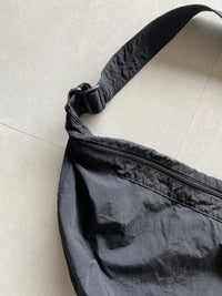 BLACK KOREAN STYLE SLING BAG