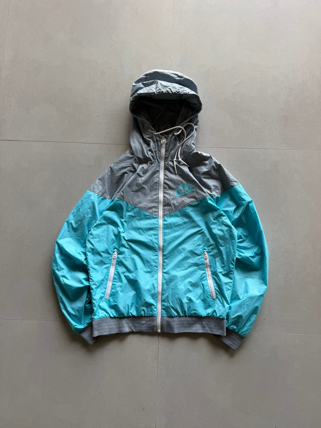 NIKE HOODED JACKET -