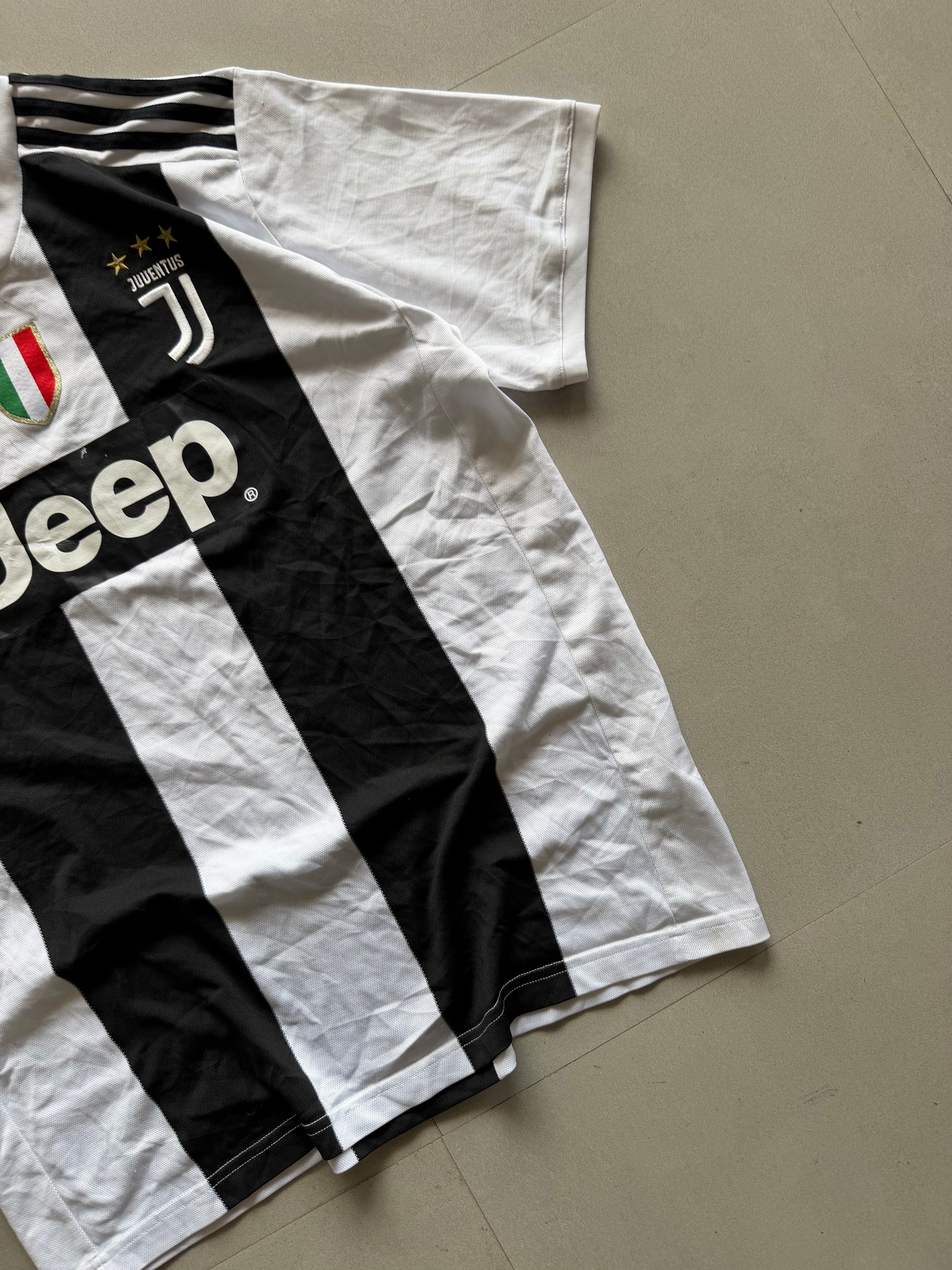 2018 ADIDAS JUVENTUS JERSEY - L
