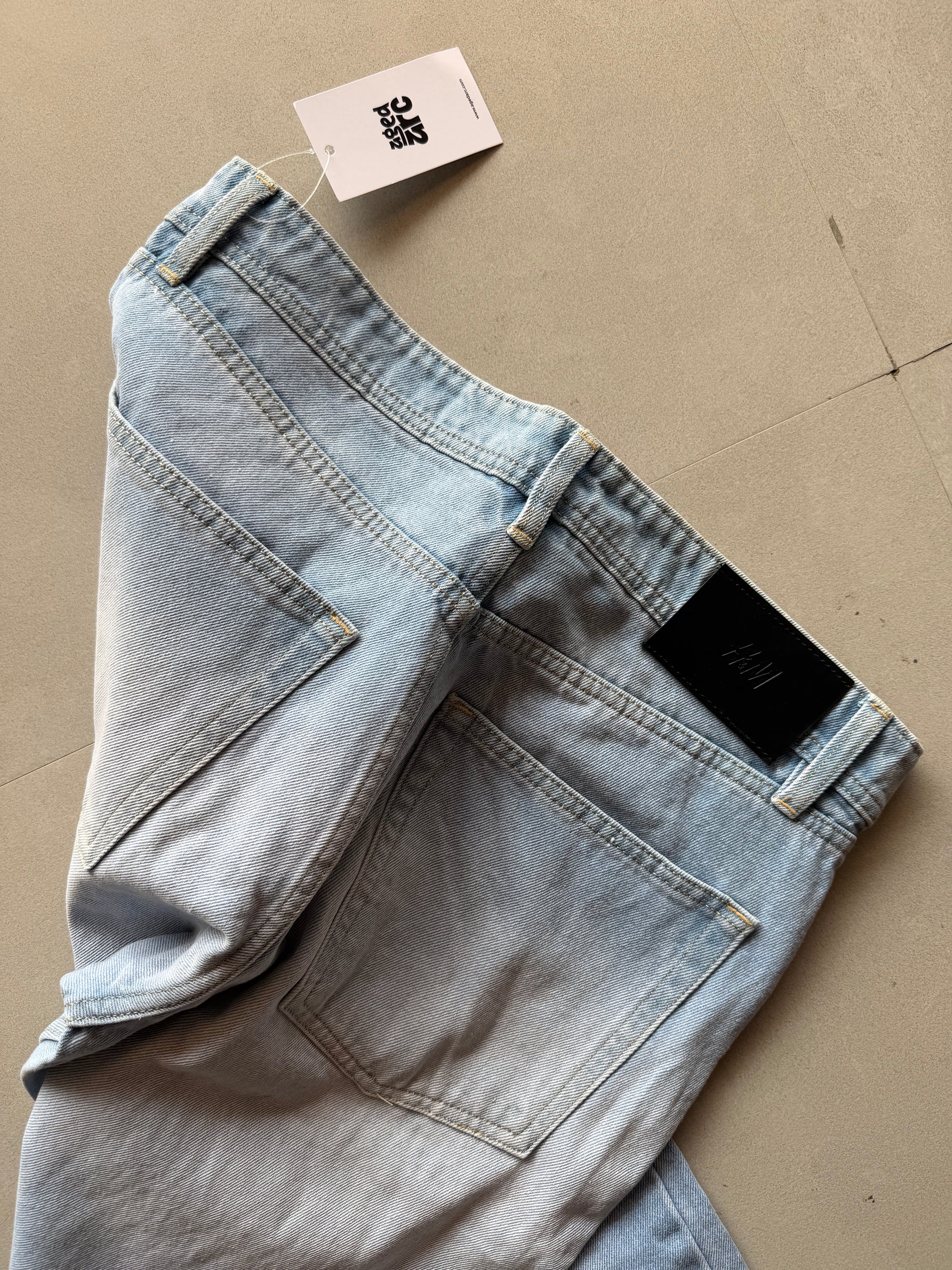 LIGHT BLUE BAGGY