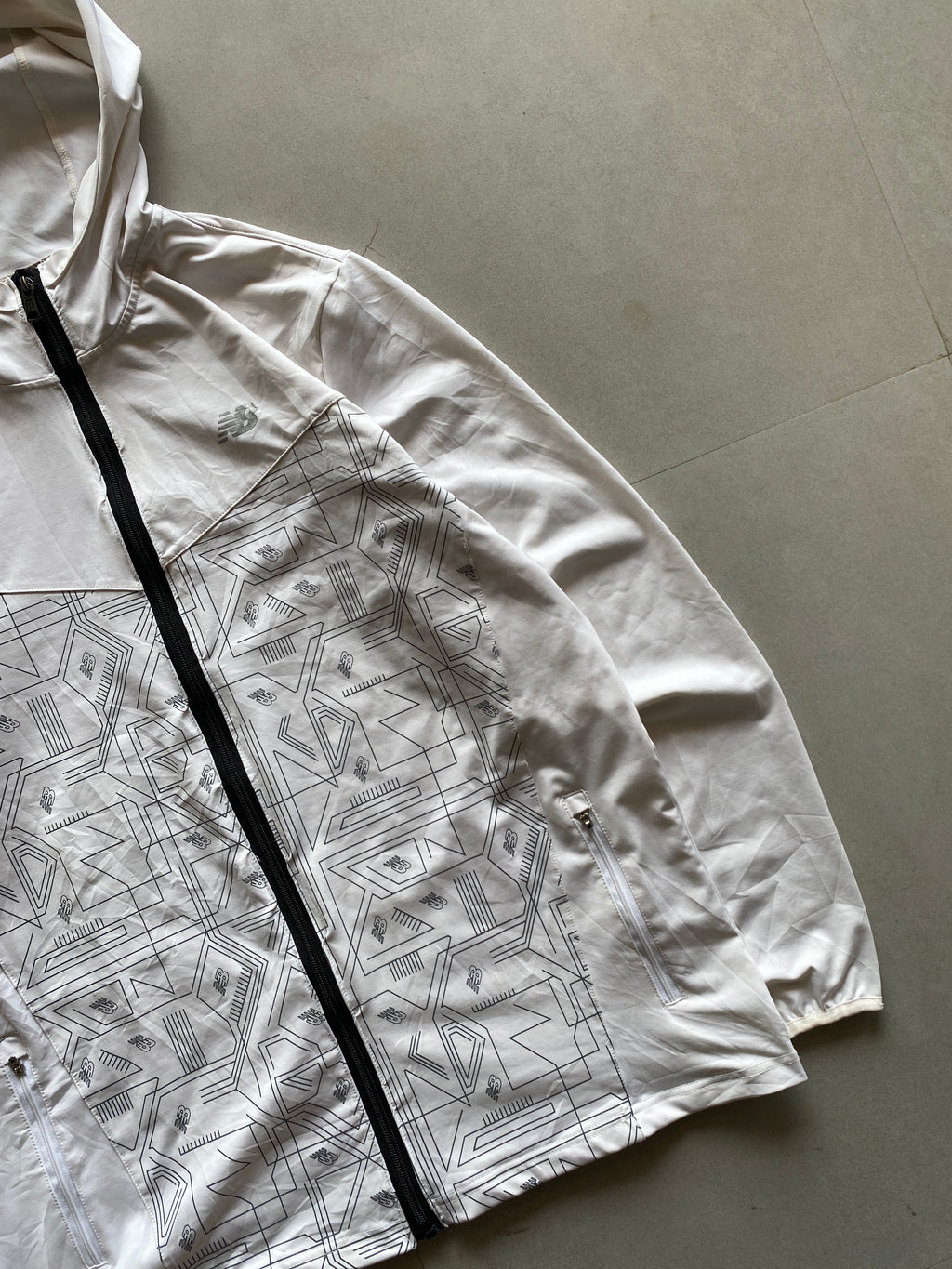 NEW BALANCE HOODED JACKET - M