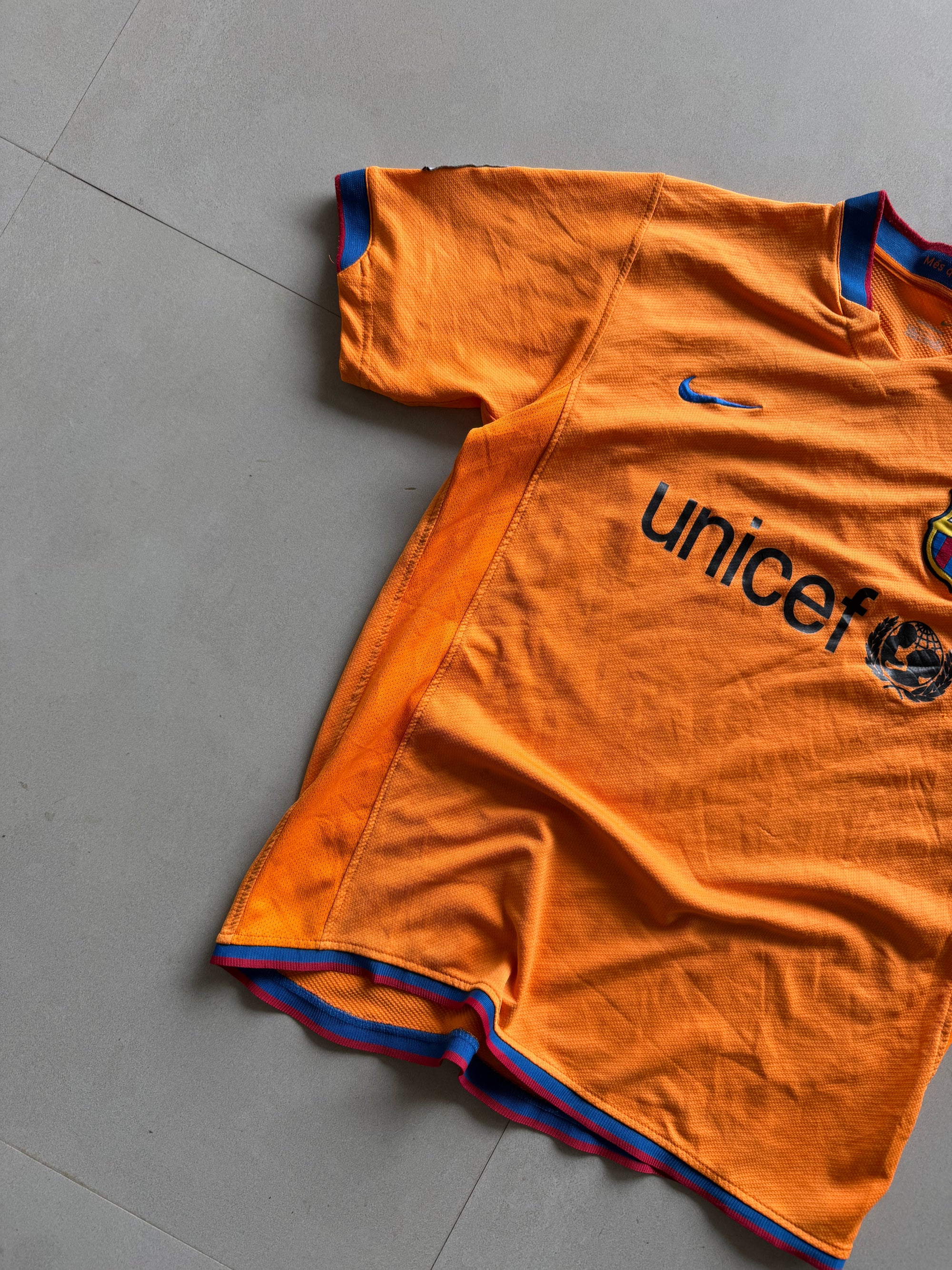 2006 NIKE BARCELONA JERSEY - M