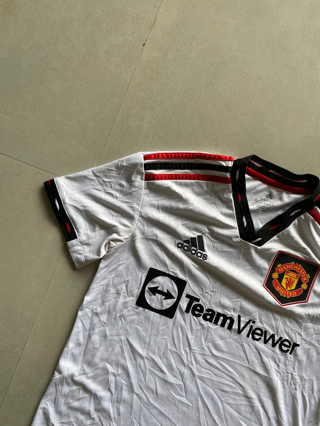 2022 ADIDAS MANCHESTER UNITED JERSEY - XS