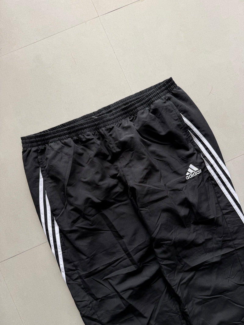 ADIDAS STRIPED TRACK PANT122 - XL