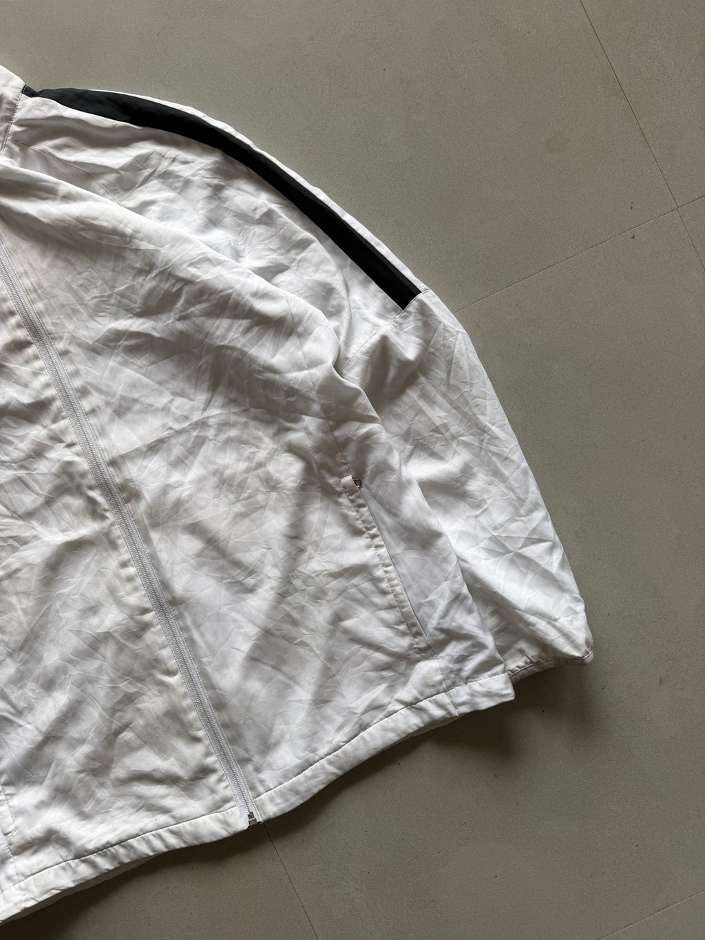 VINTAGE NIKE JACKET - M