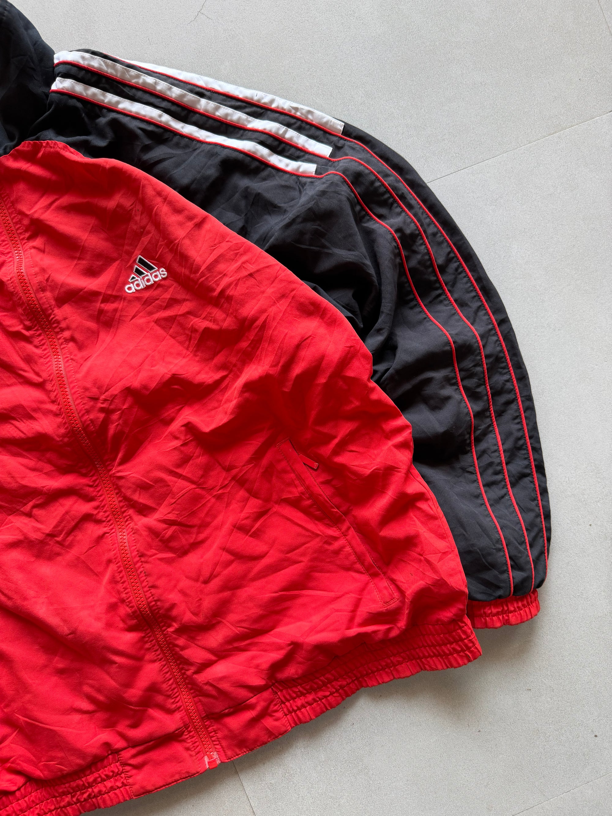 ADIDAS STRIPED JACKET - L