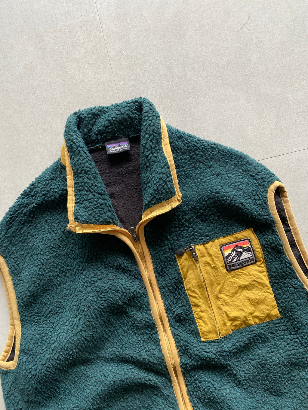 PATAGONIA FLEECE VEST  - L