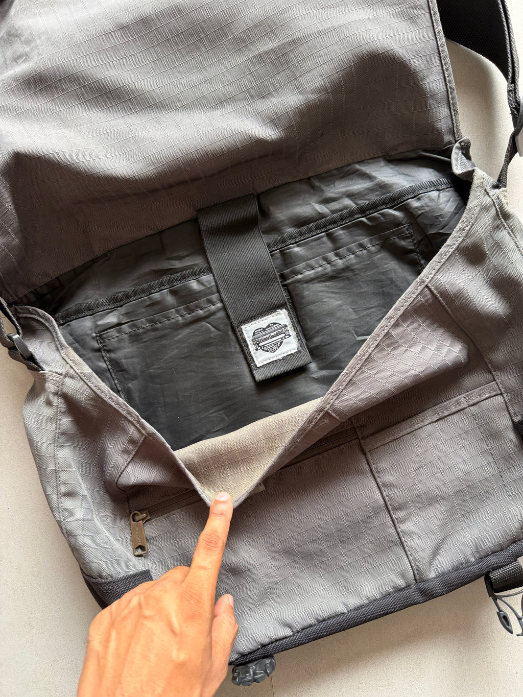 CARHARTT MESSENGER BAG