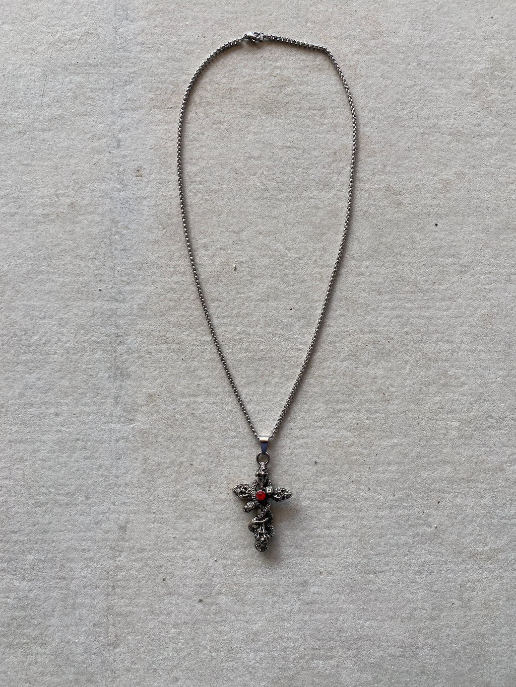 UNISEX LOCKET CHAIN