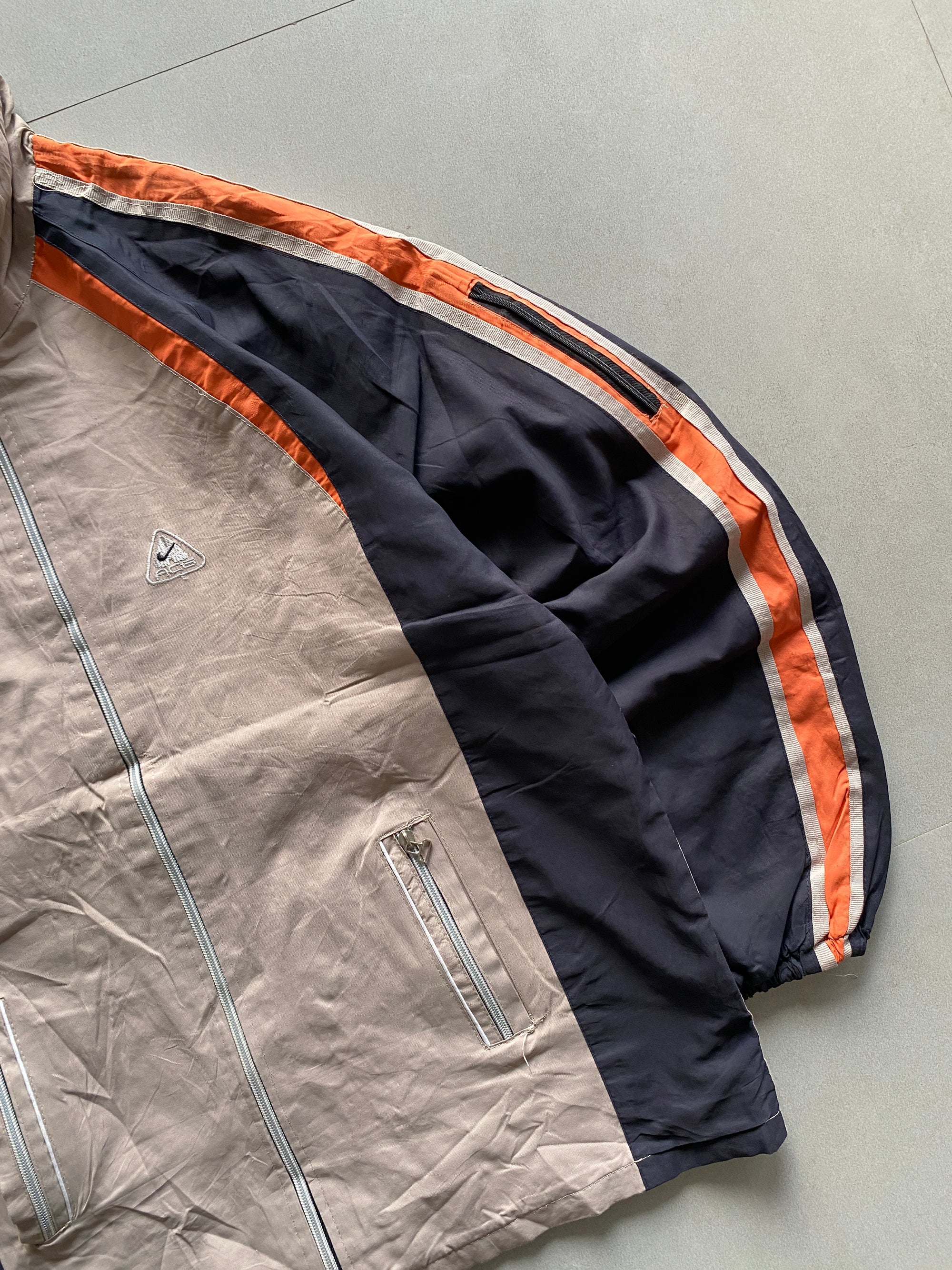 VINTAGE NIKE ACG JACKET (BOOTLEG) - L