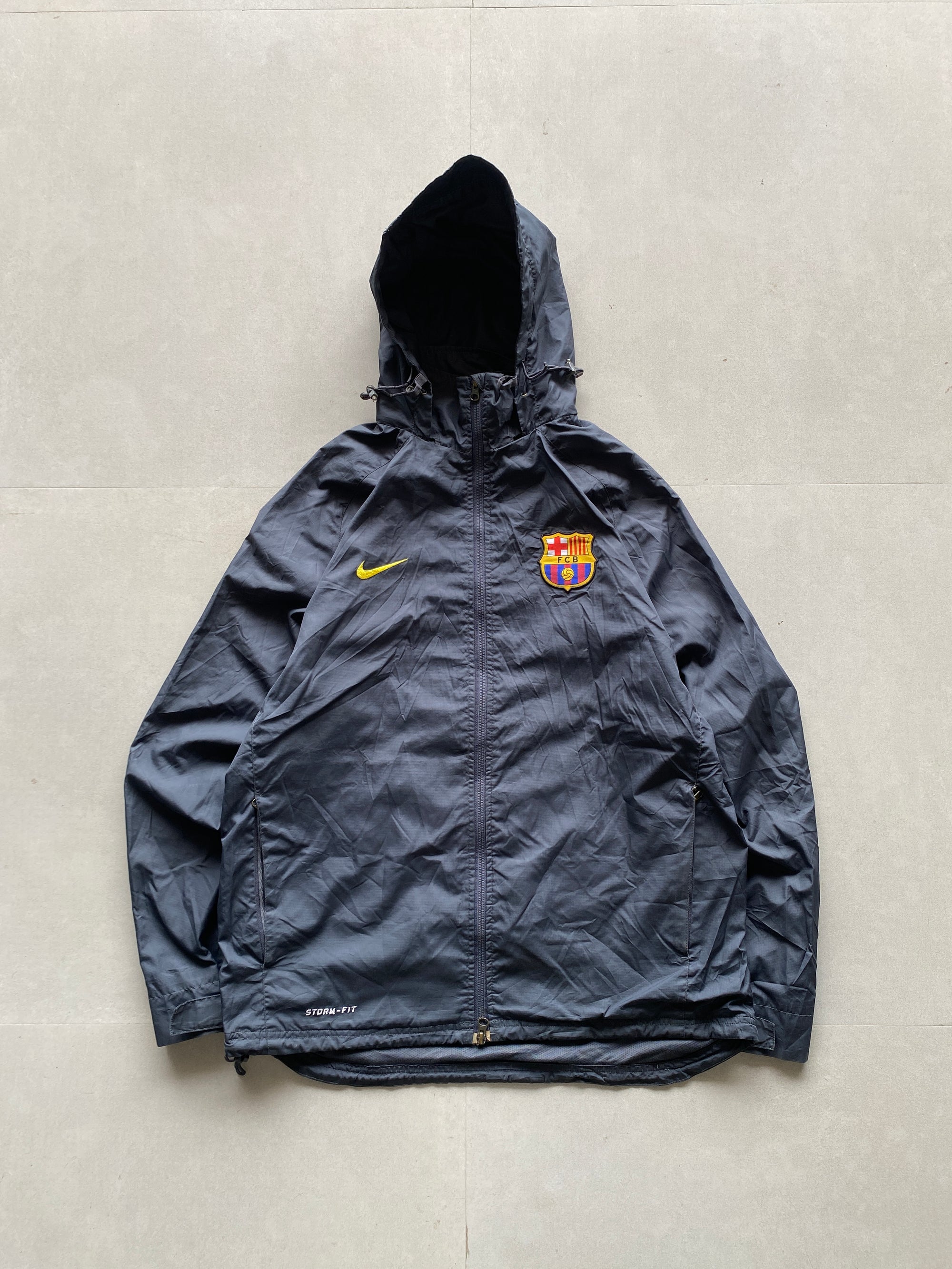 VINTAGE NIKE BARCELONA HOODED JACKET - L