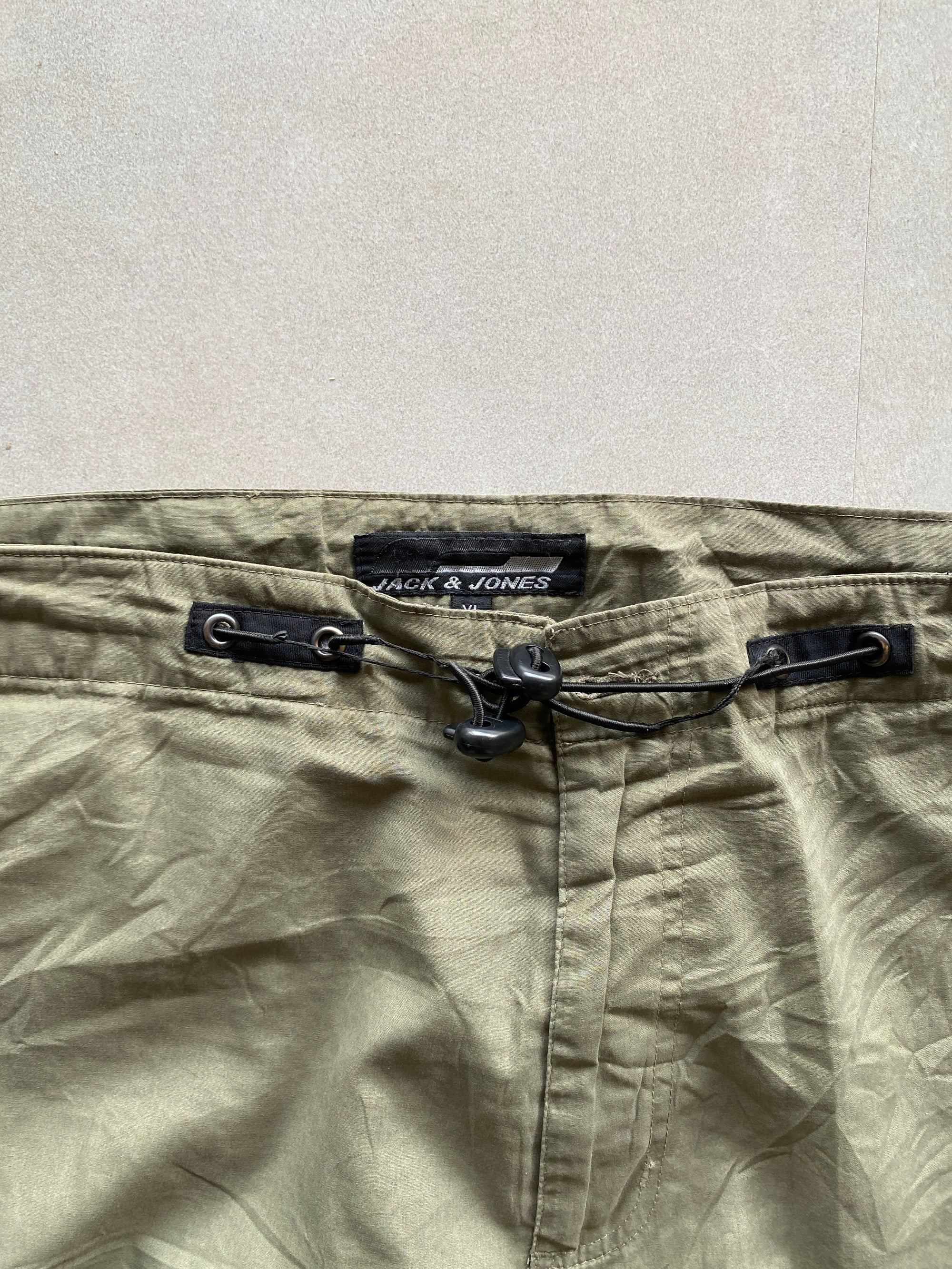 JACK AND JONES BAGGY PARACHUTE PANTS - XL