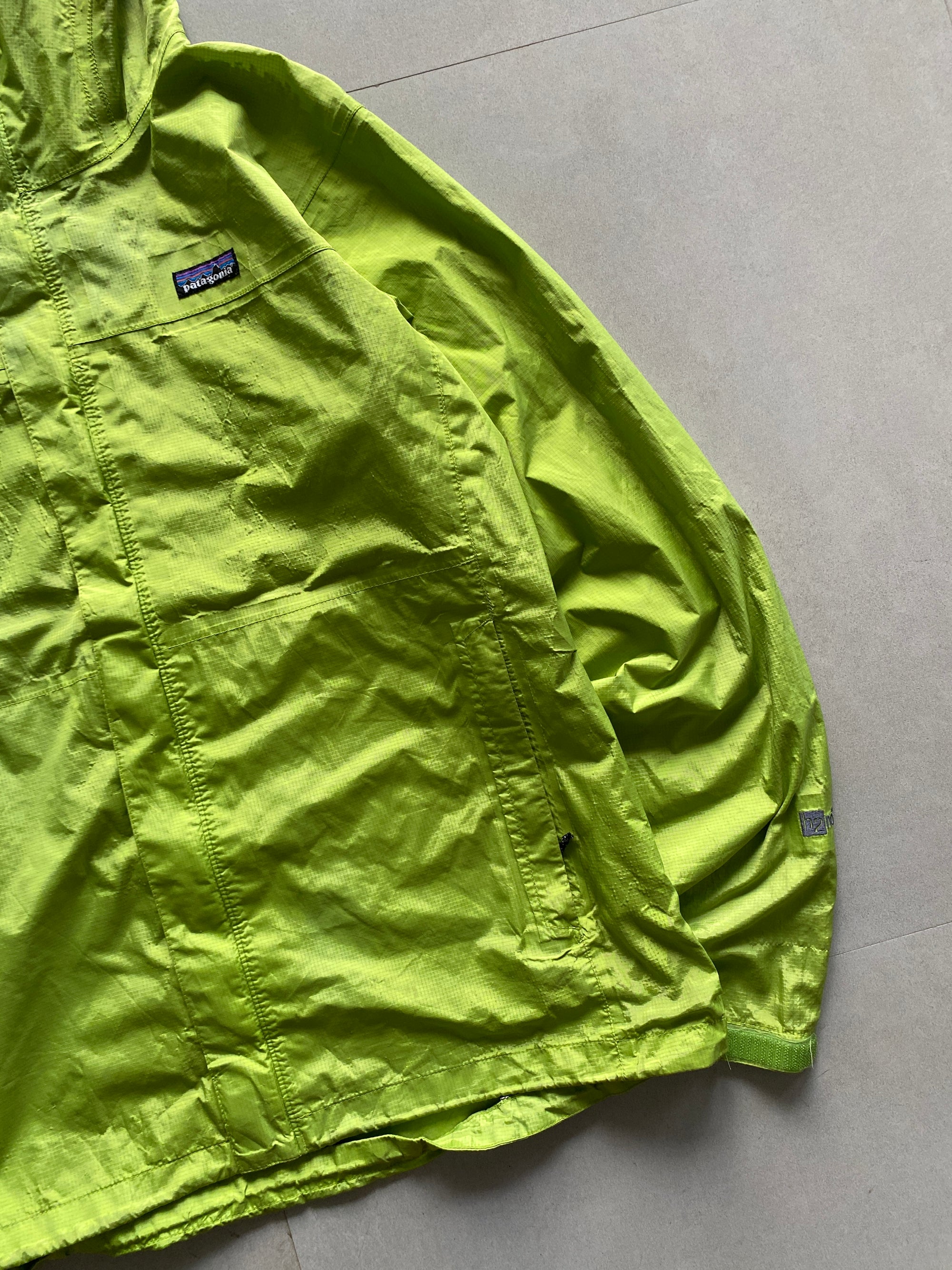 PATAGONIA TORRENTSHELL H2N0 JACKET - L