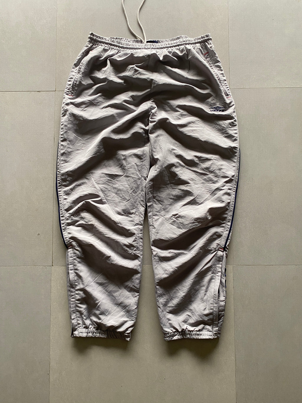 UMBRO  TRACK PANT - L