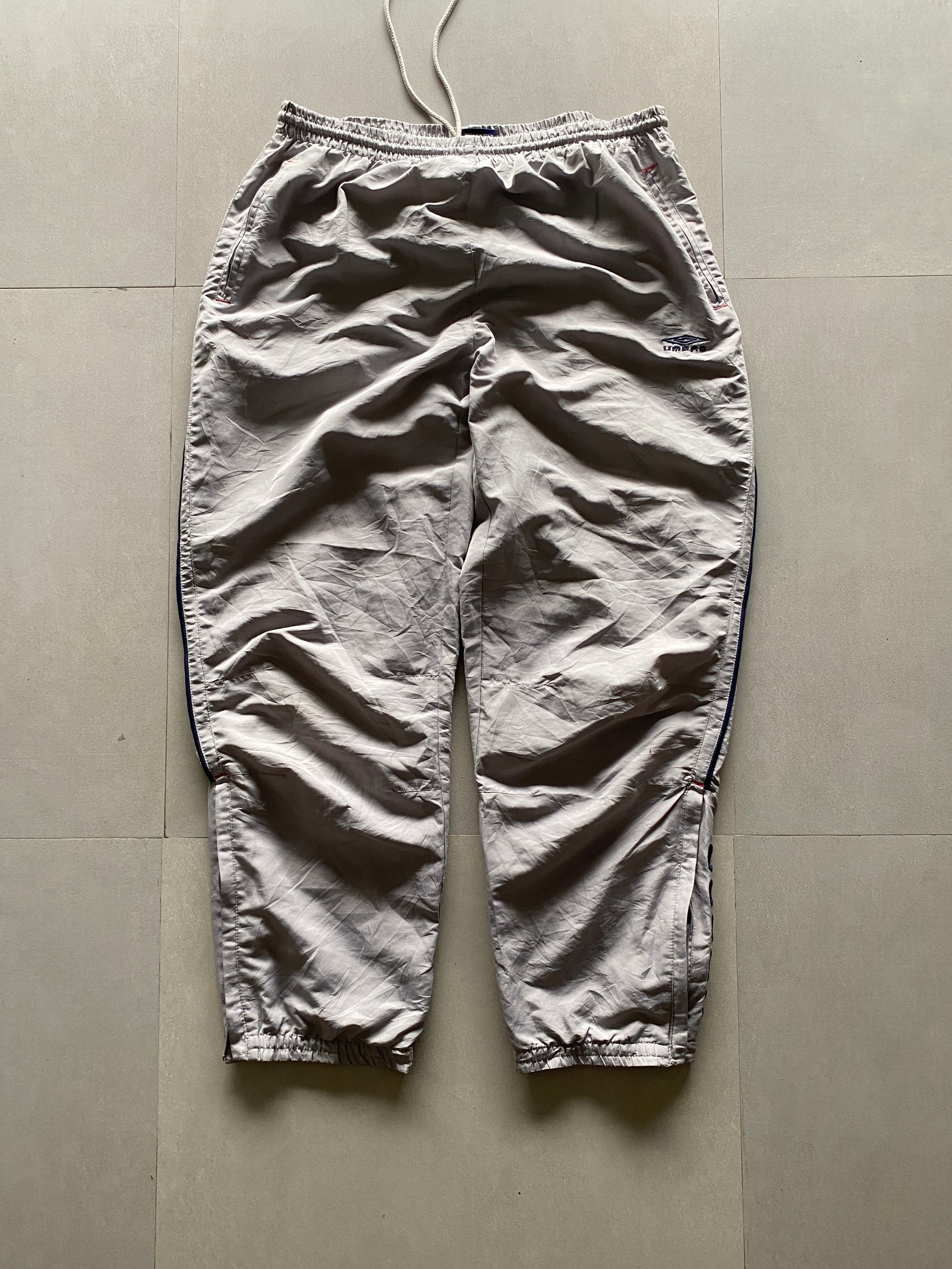 UMBRO  TRACK PANT - L