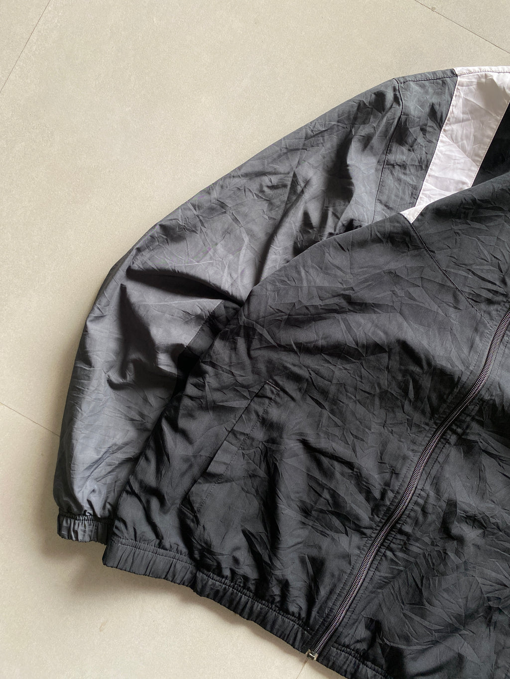 VINTAGE NIKE JACKET - L