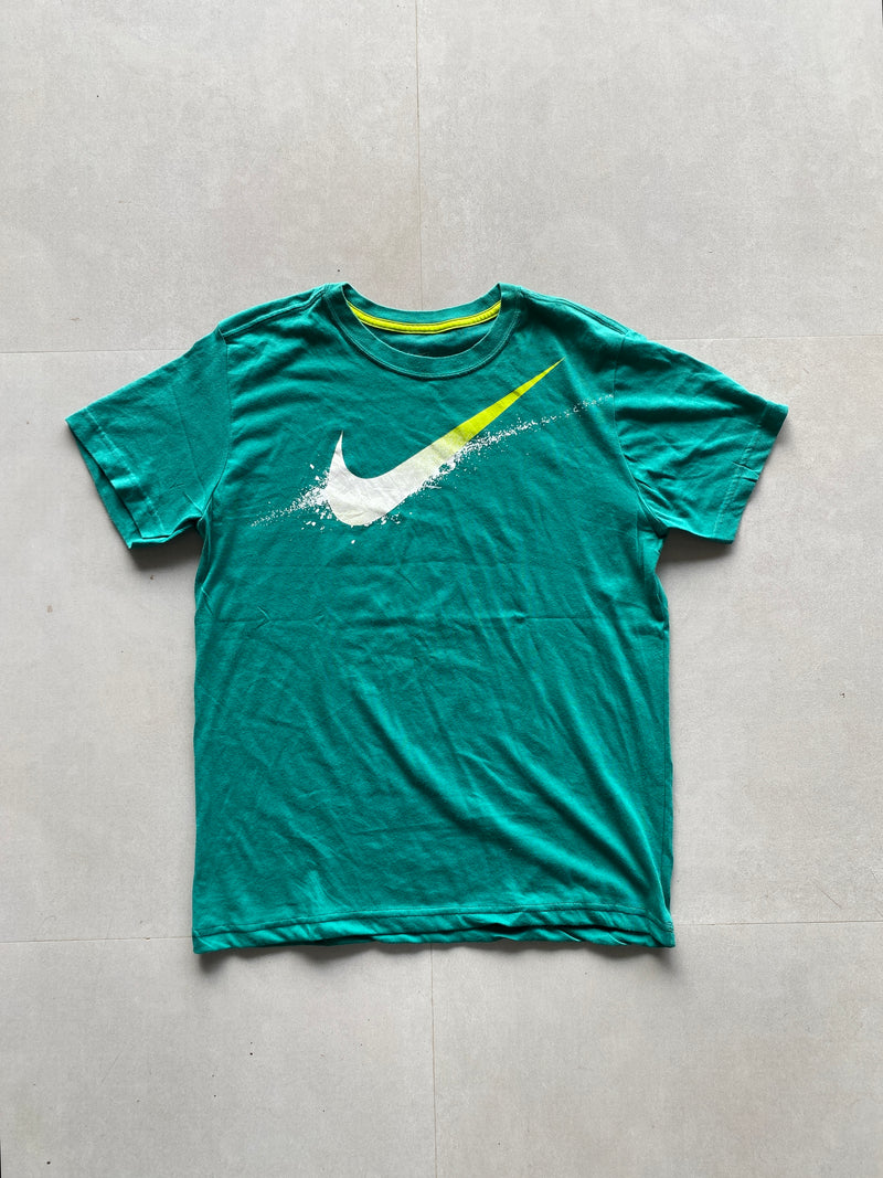 NIKE BIG LOGO TEE - S