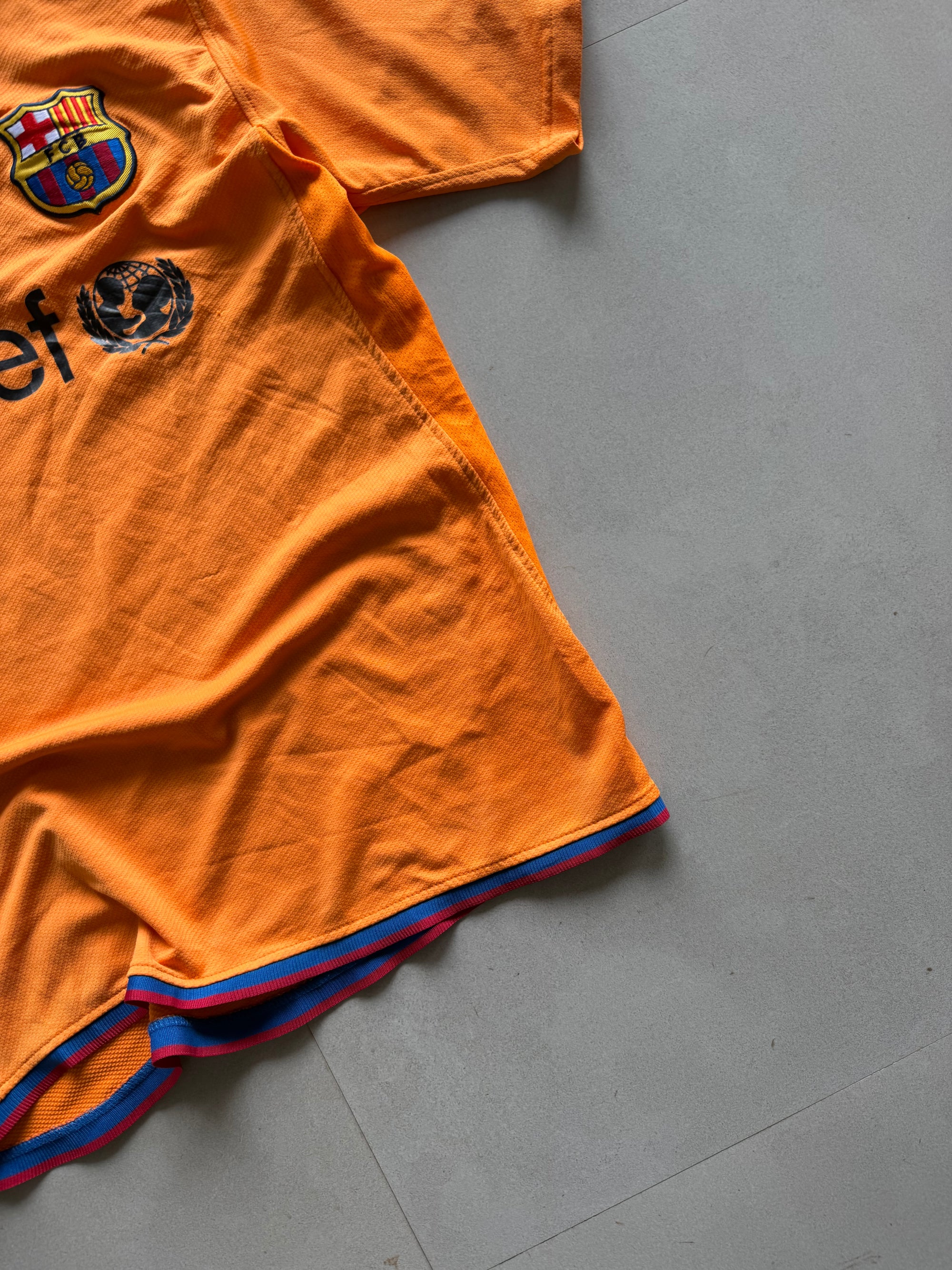 2006 NIKE BARCELONA JERSEY - M