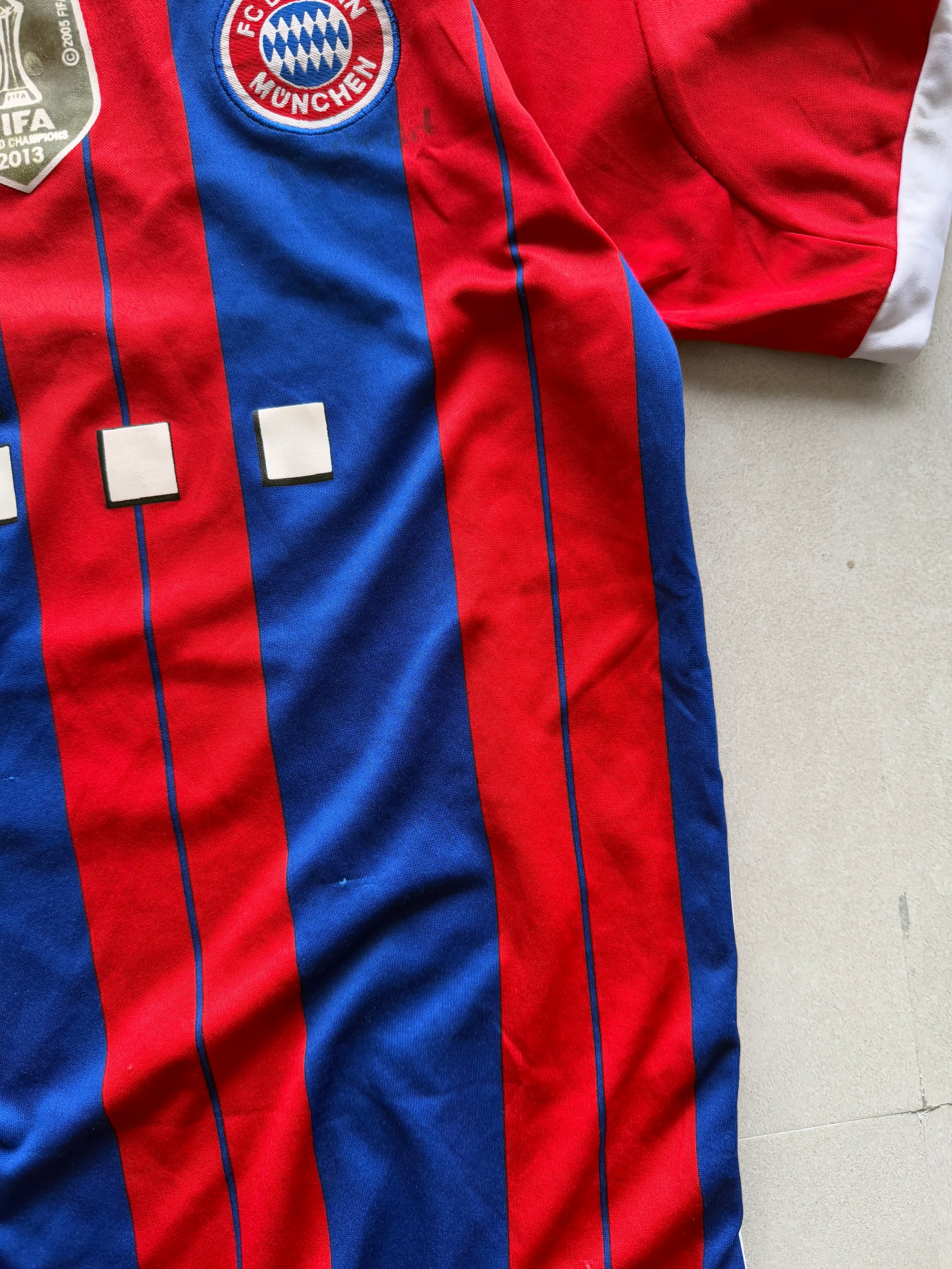 2014 BAYERN MUNICH JERSEY LEWANDOSKI (9) - S
