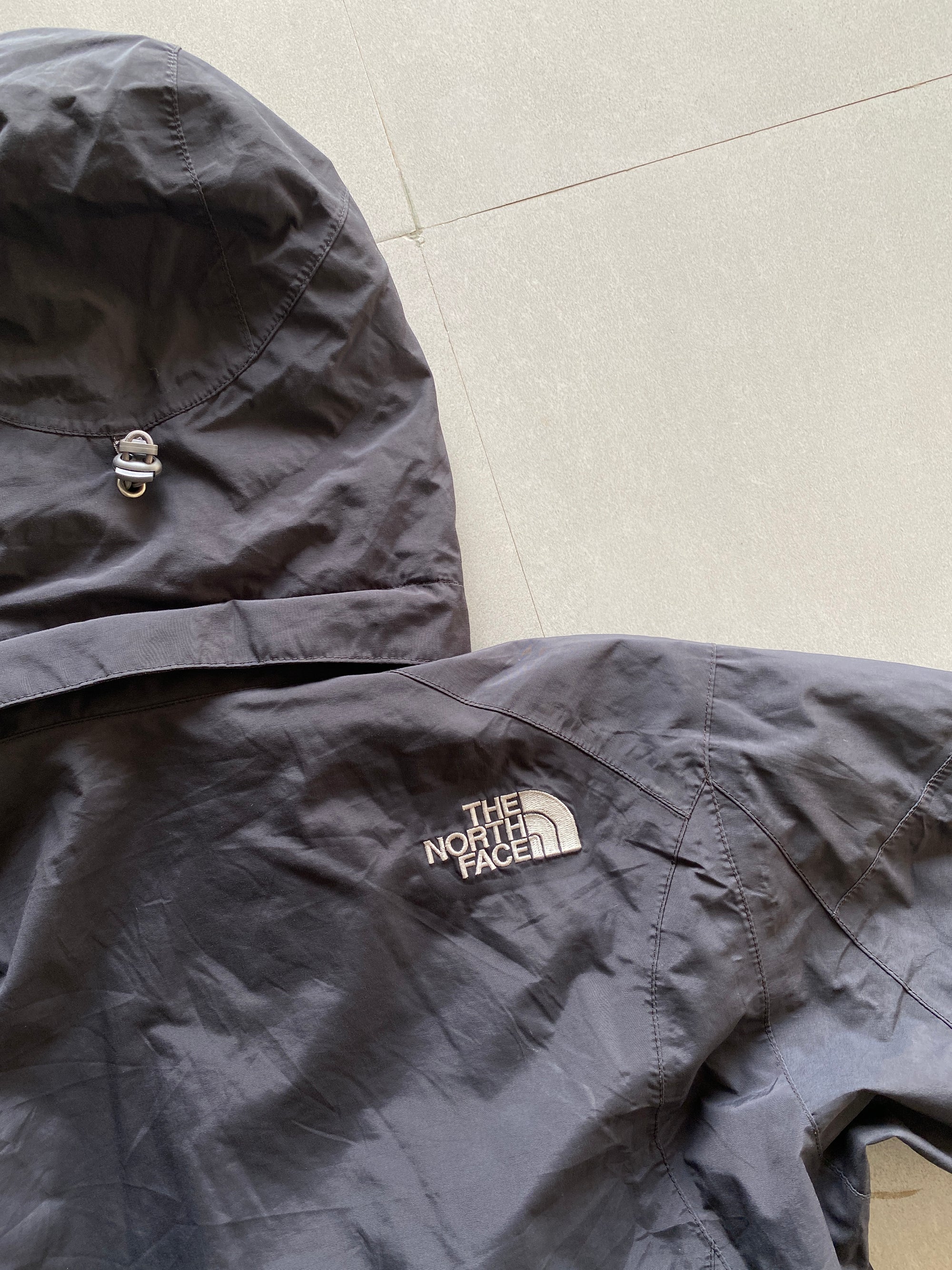 THE NORTH FACE HOODED TREKKING JACKET - S