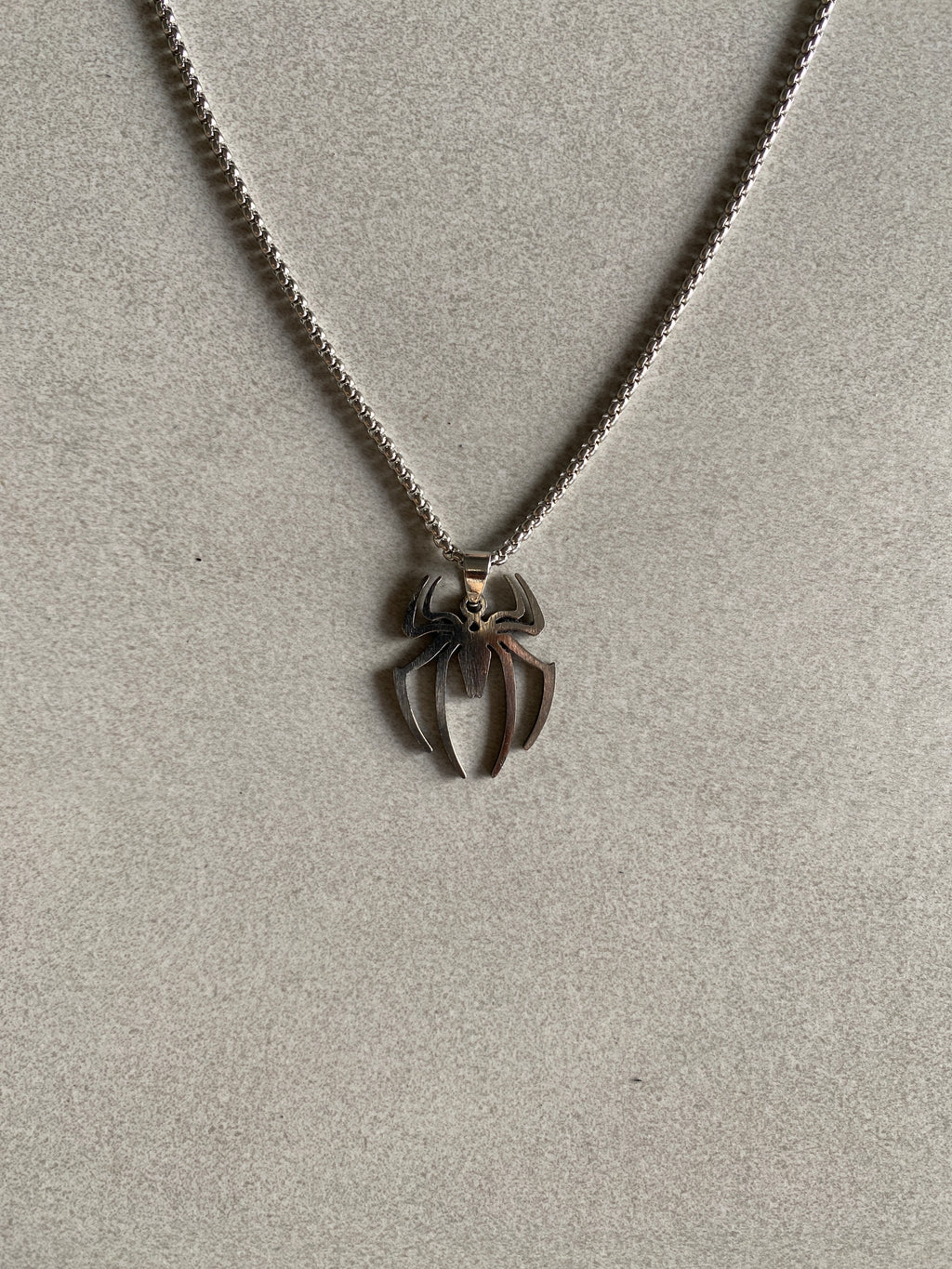 SPIDER PENDANT CHAIN