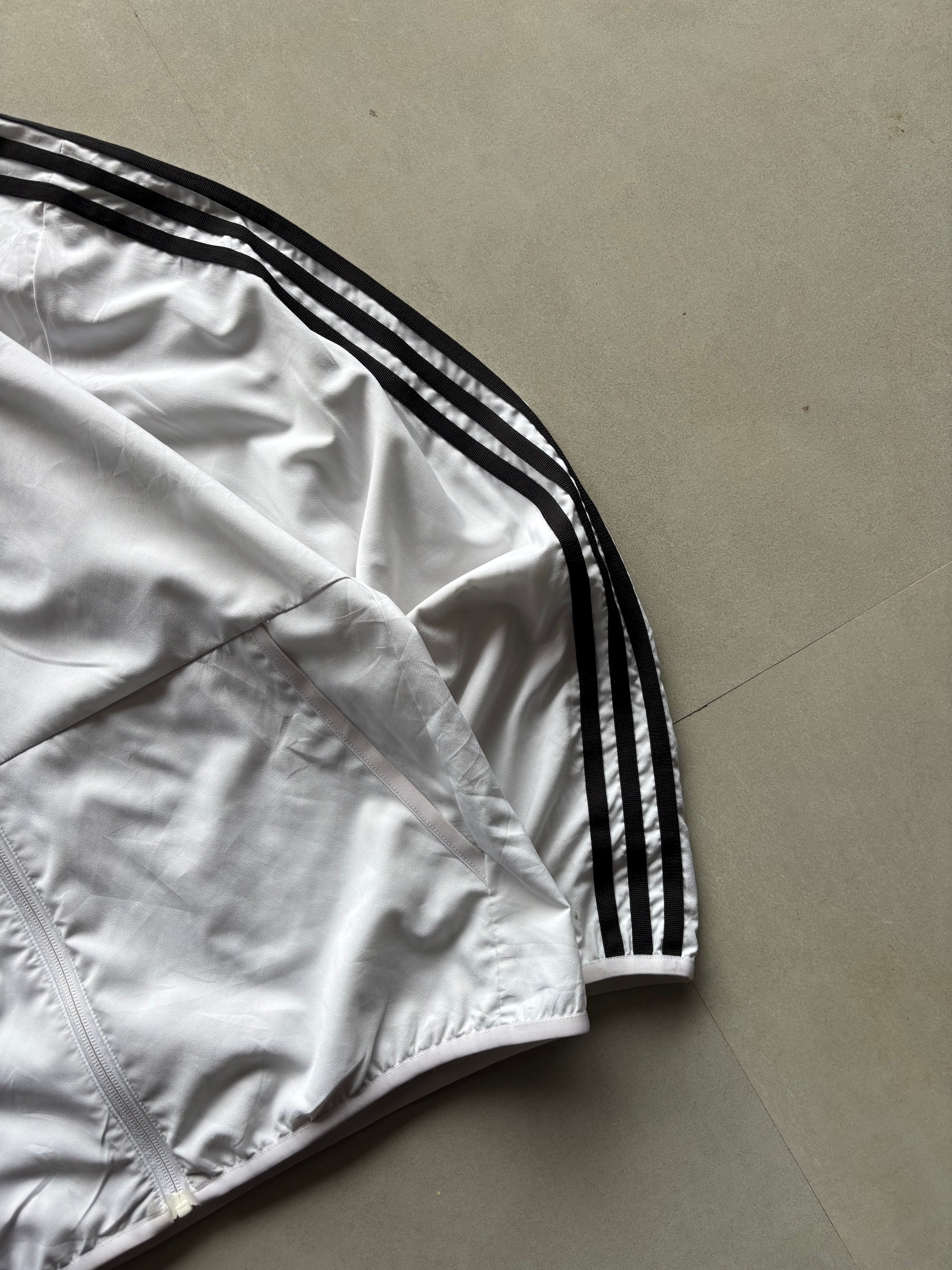VINTAGE ADIDAS STRIPED JACKET - L