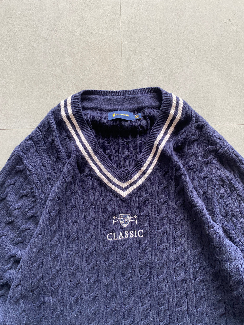 RALPH LAUREN CABLE KNIT SWEATER - L
