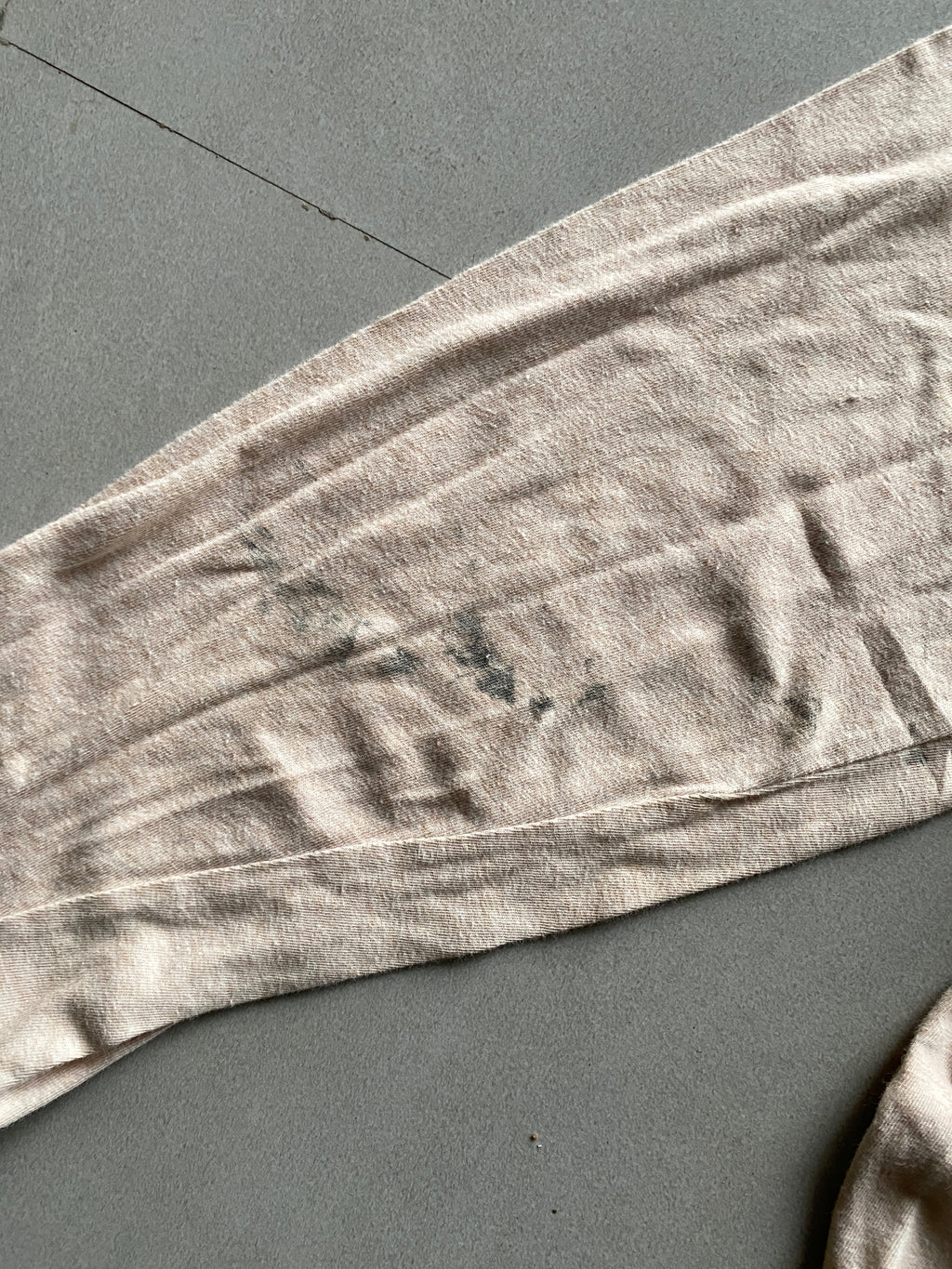 NIKE FULL SLEEVE TEE - M