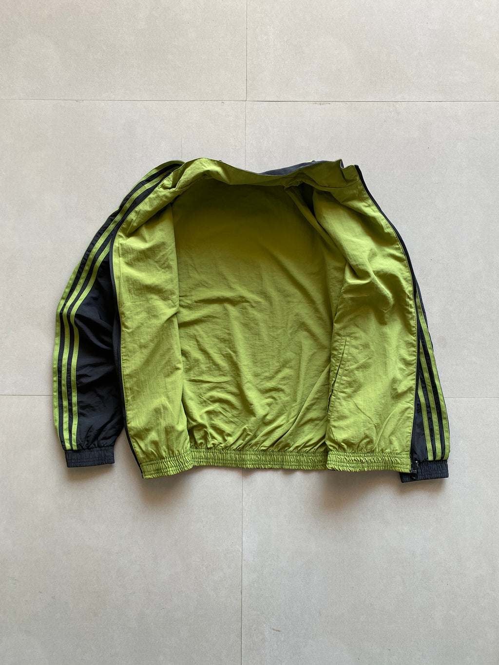 ADIDAS AUSTIN REVERSIBLE JACKET - M