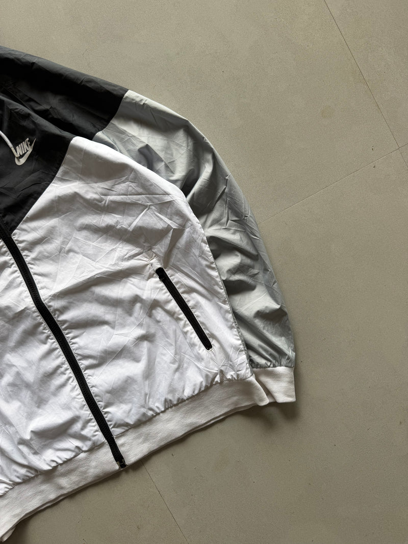 NIKE HOODED JACKET - L