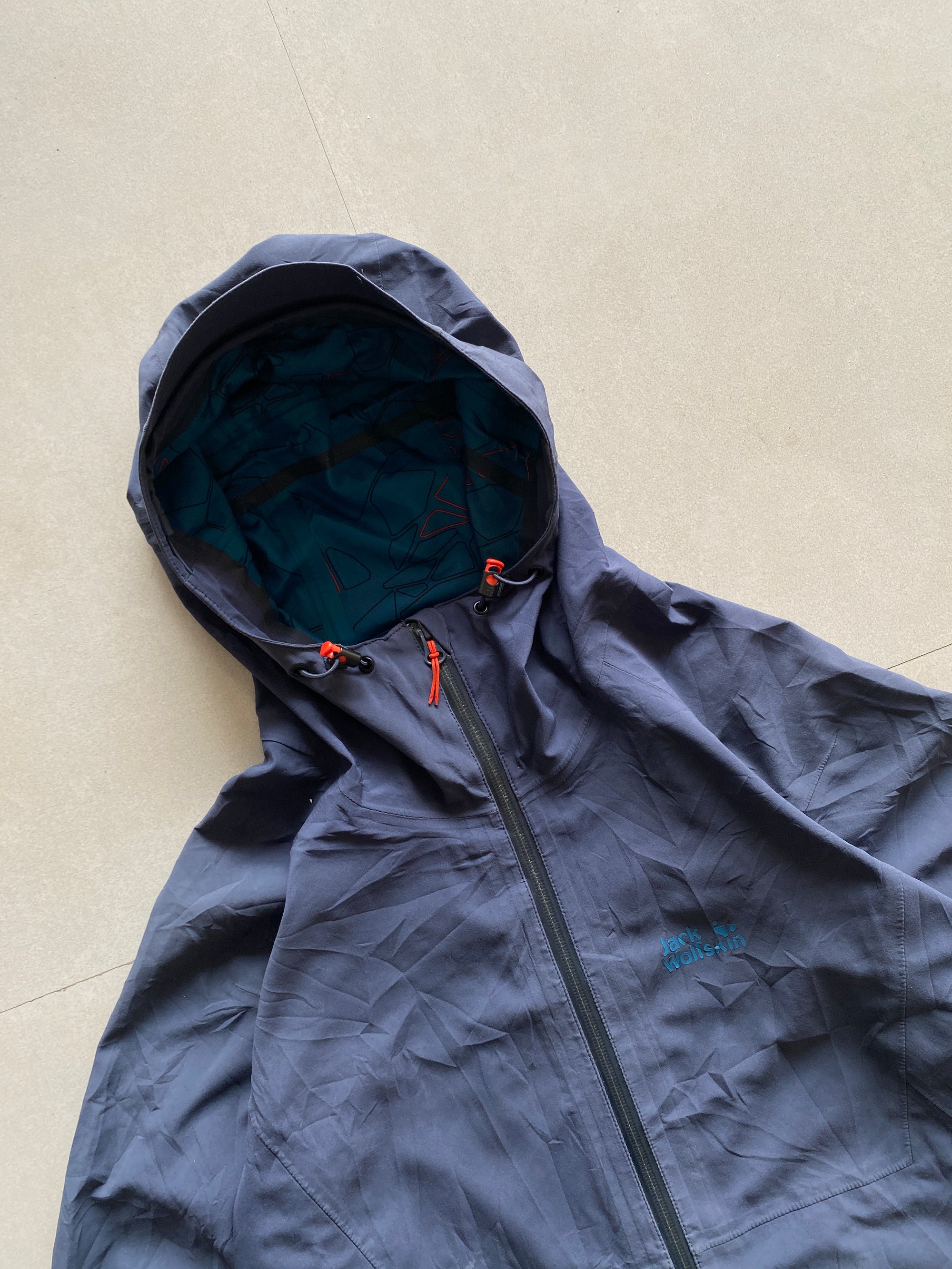 JACK WOLFSKIN HOODED JACKET - XL