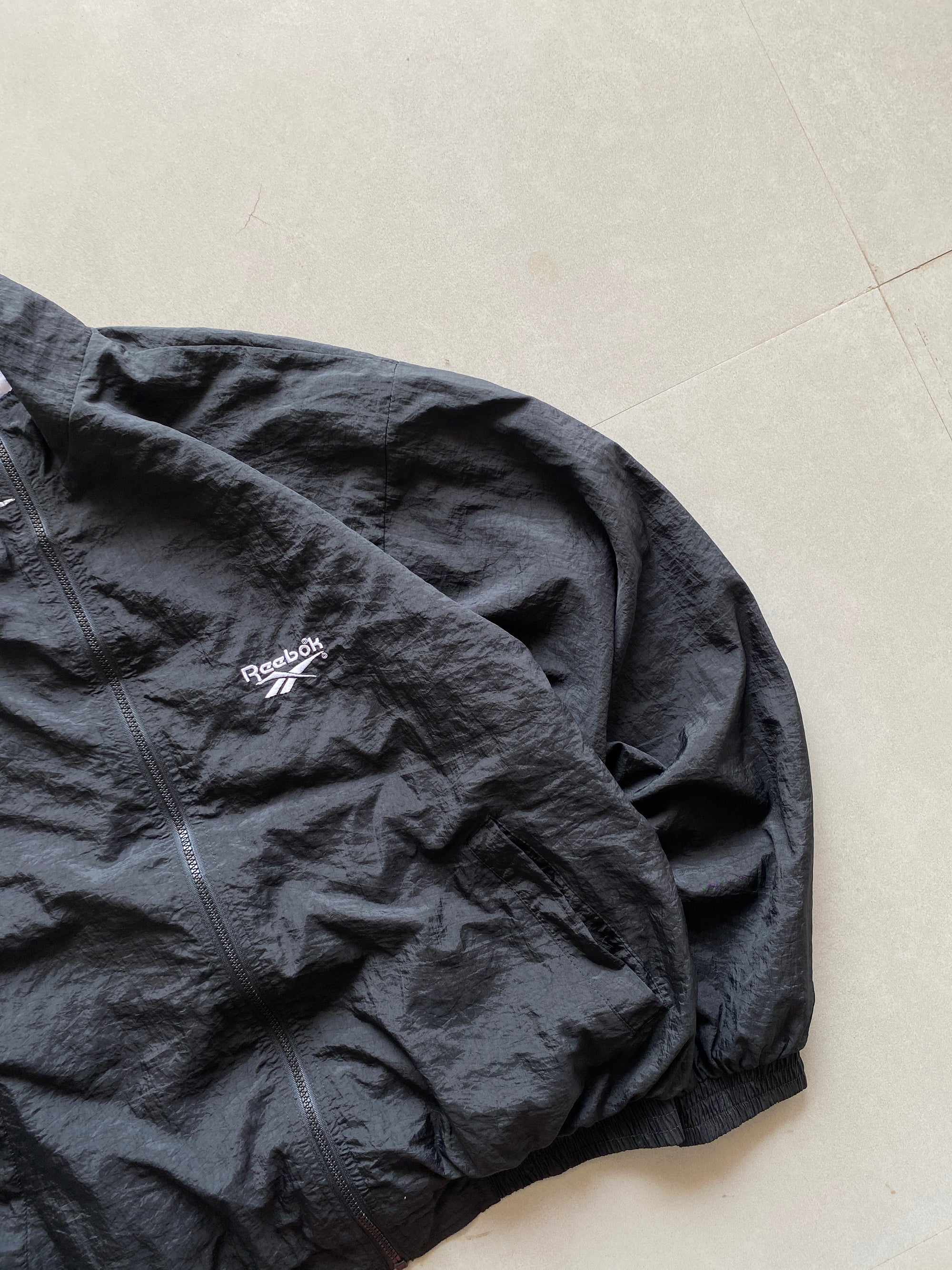 REEBOK BIG LOGO JACKET - L