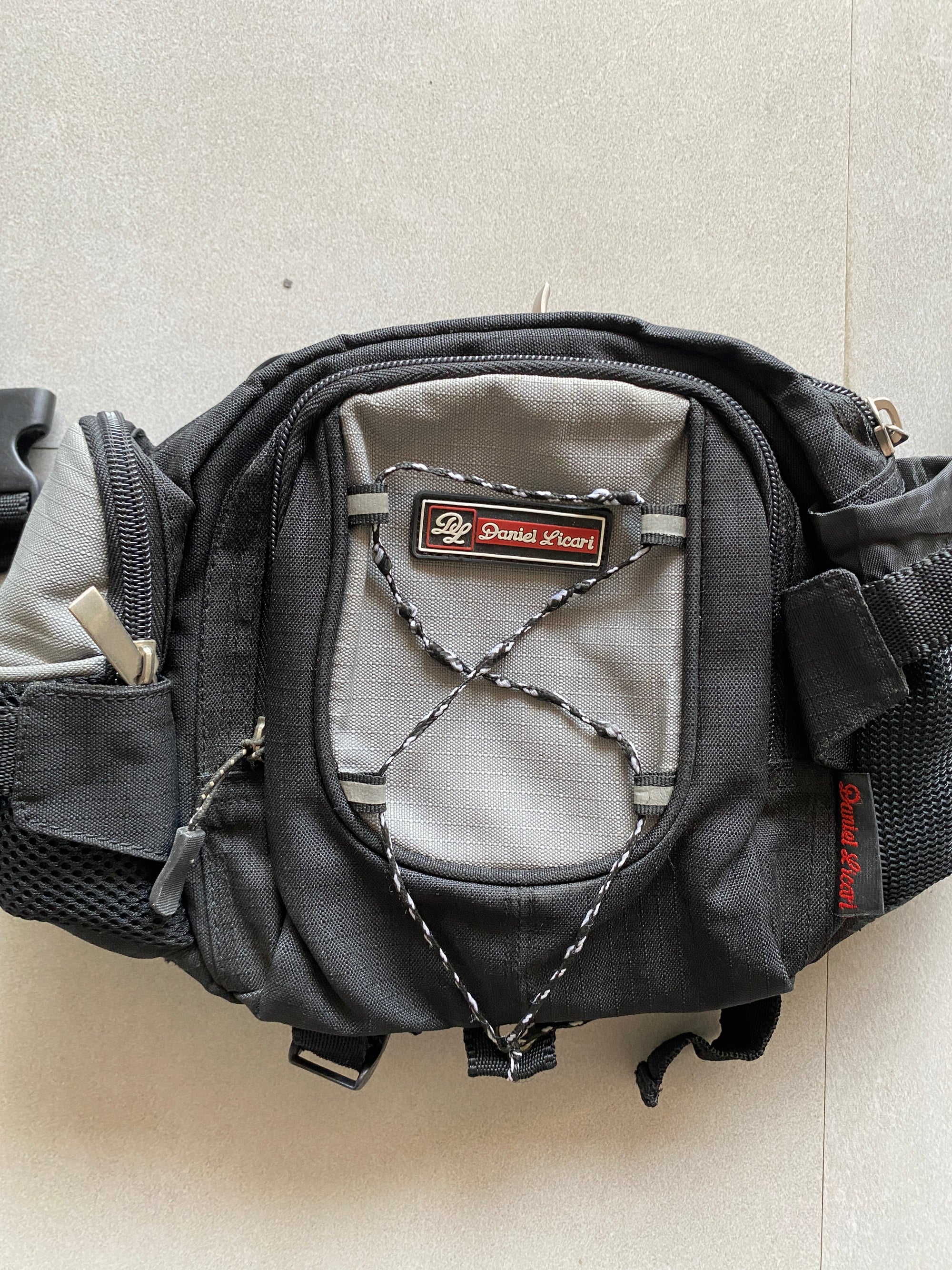 DANIEL LICARI HIKING FANNY PACK