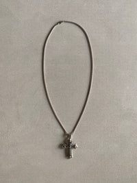 GOTHIC CROSS PENDANT CHAIN