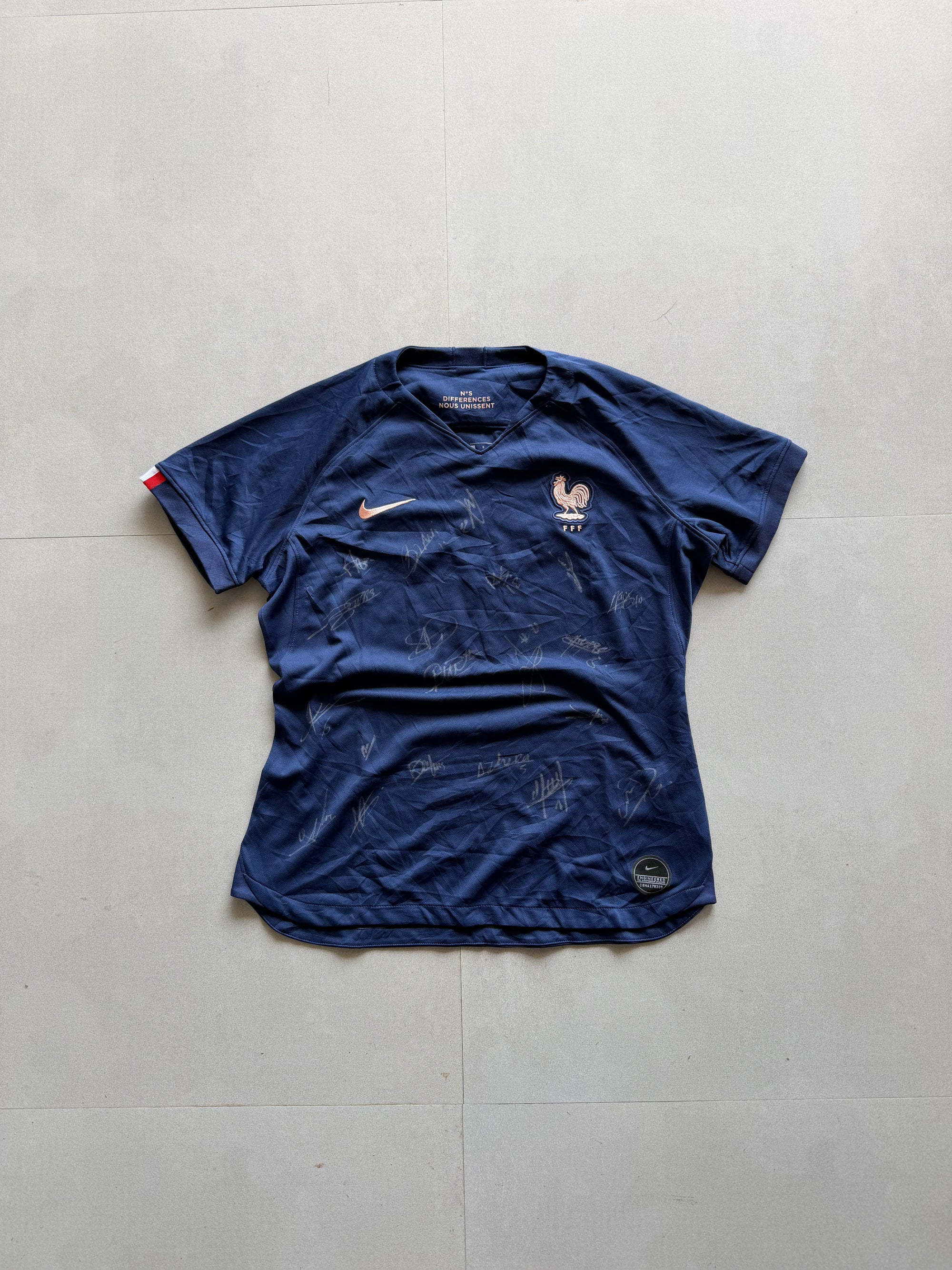2019 NIKE FRANCE SIGNED JERSEY - S