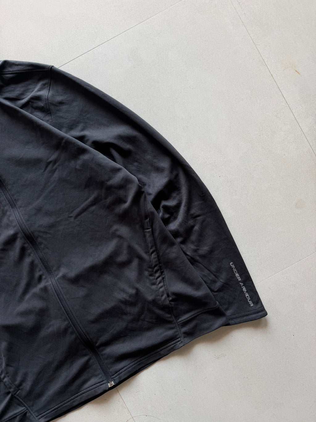 UNDER ARMOUR JACKET - M
