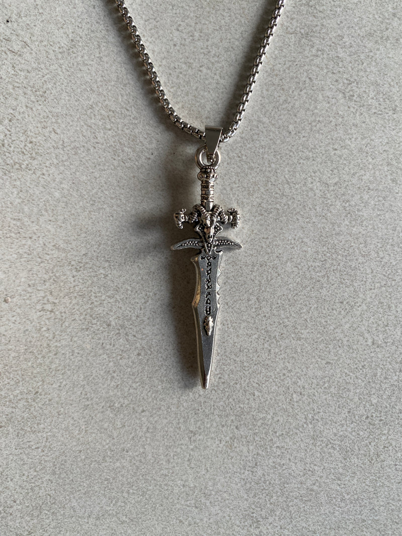 GOTHIC SWORD PENDANT CHAIN