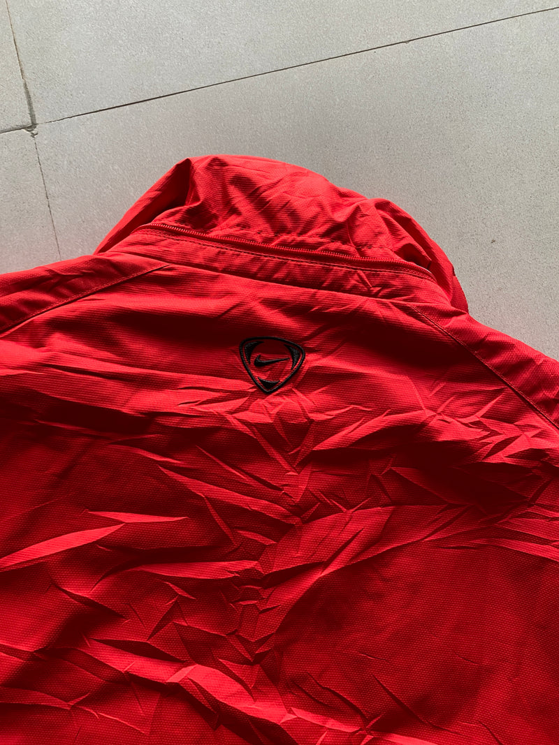 NIKE FIT LIGHT WEIGHT PUFFY JACKET - M