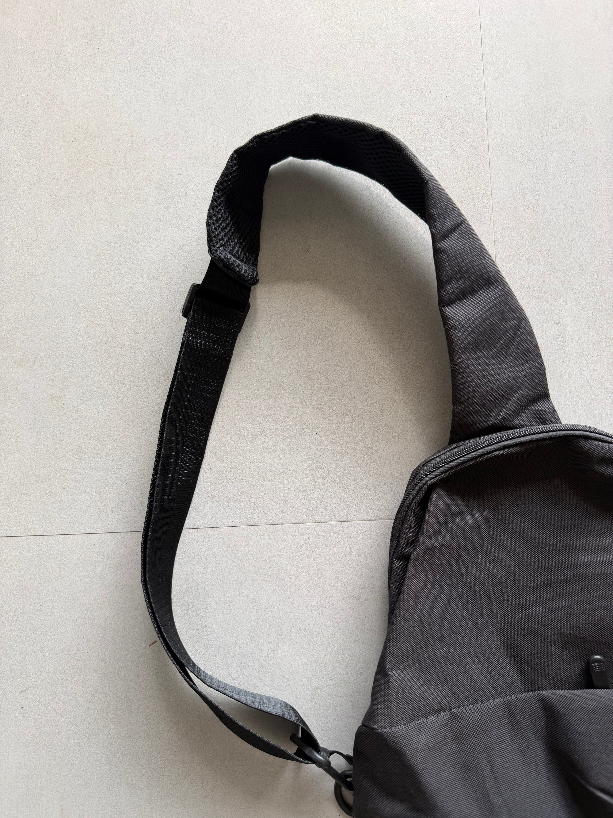 CROSS BODY BAG