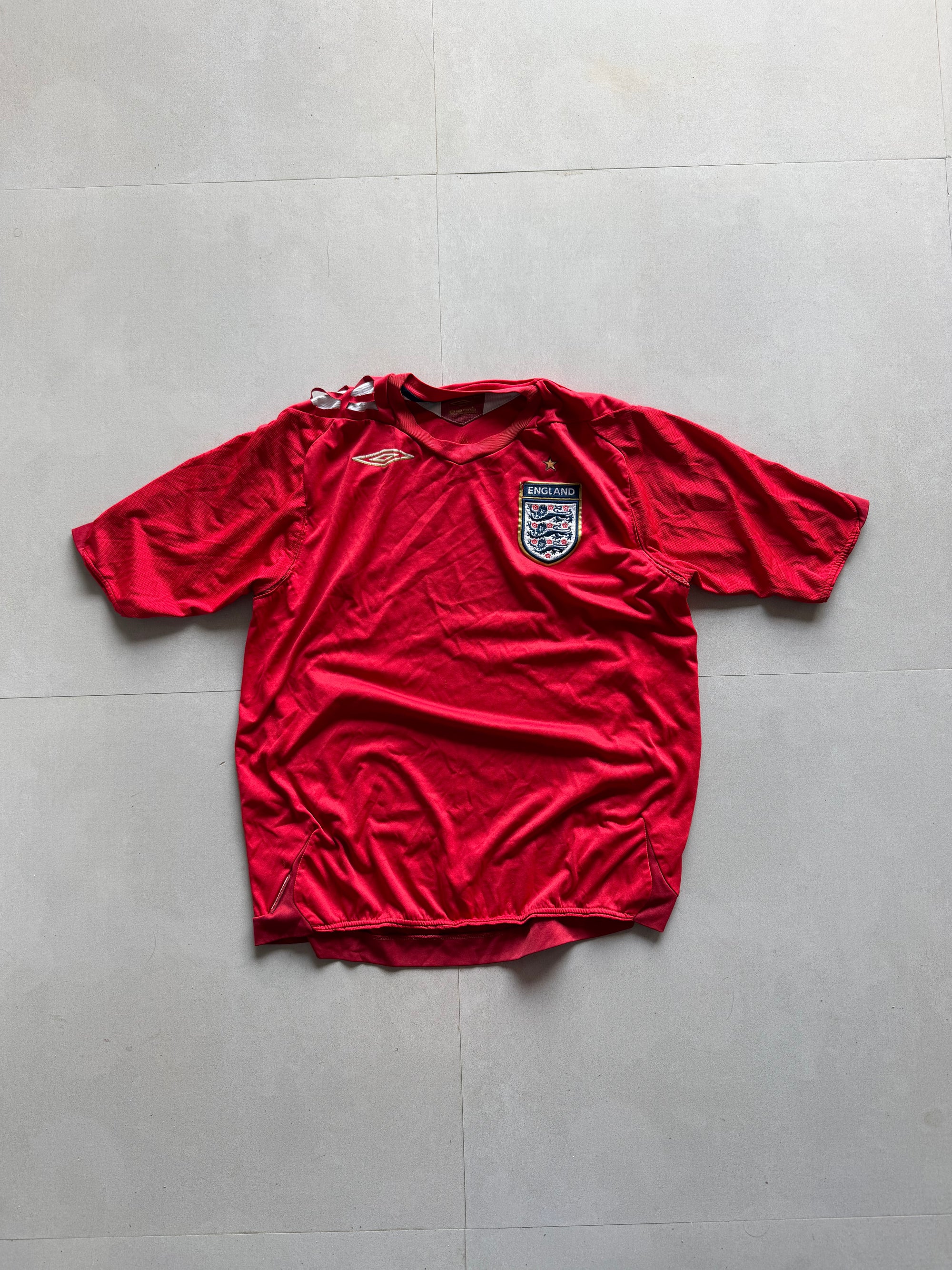 2006 UMBRO ENGLAND JERSEY - M